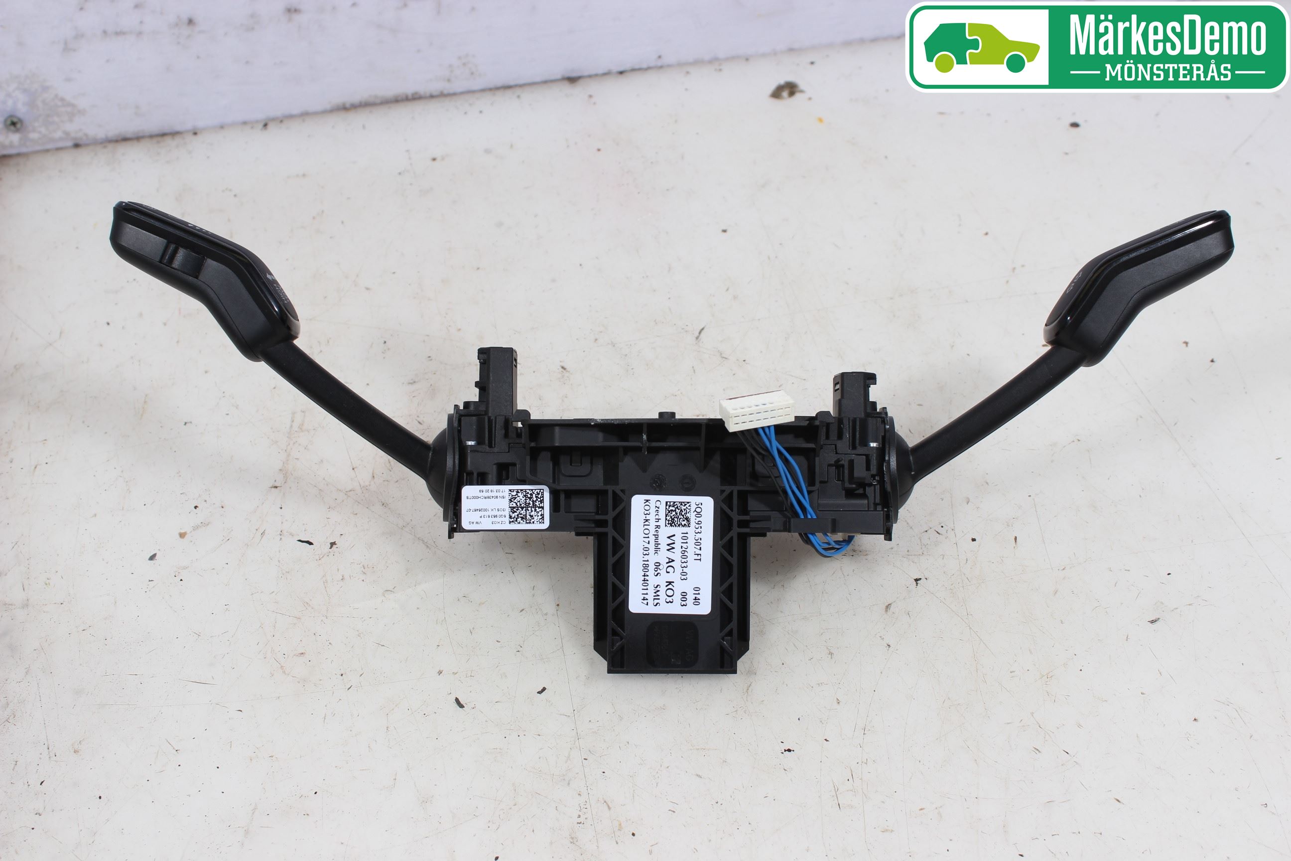 Volkswagen VW GOLF / E-GOLF VII 13-20 Spakcentral