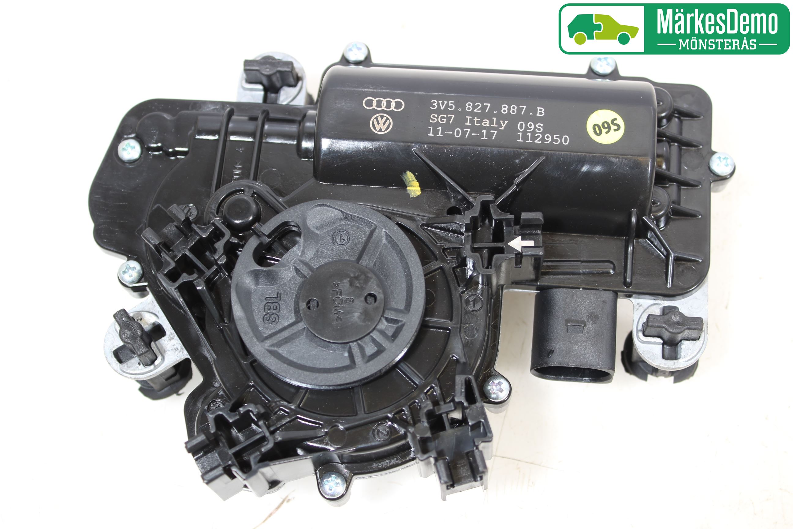 Audi A4/S4 B9 16-19 Bakluckeöppnare Automatisk