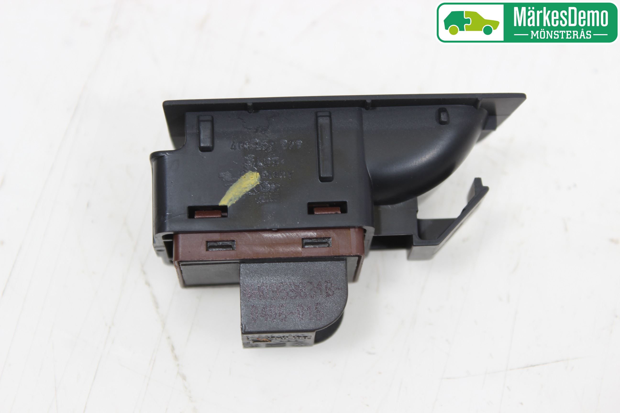 Audi A6/S6 4G 11-18 Strömställare Baklucka