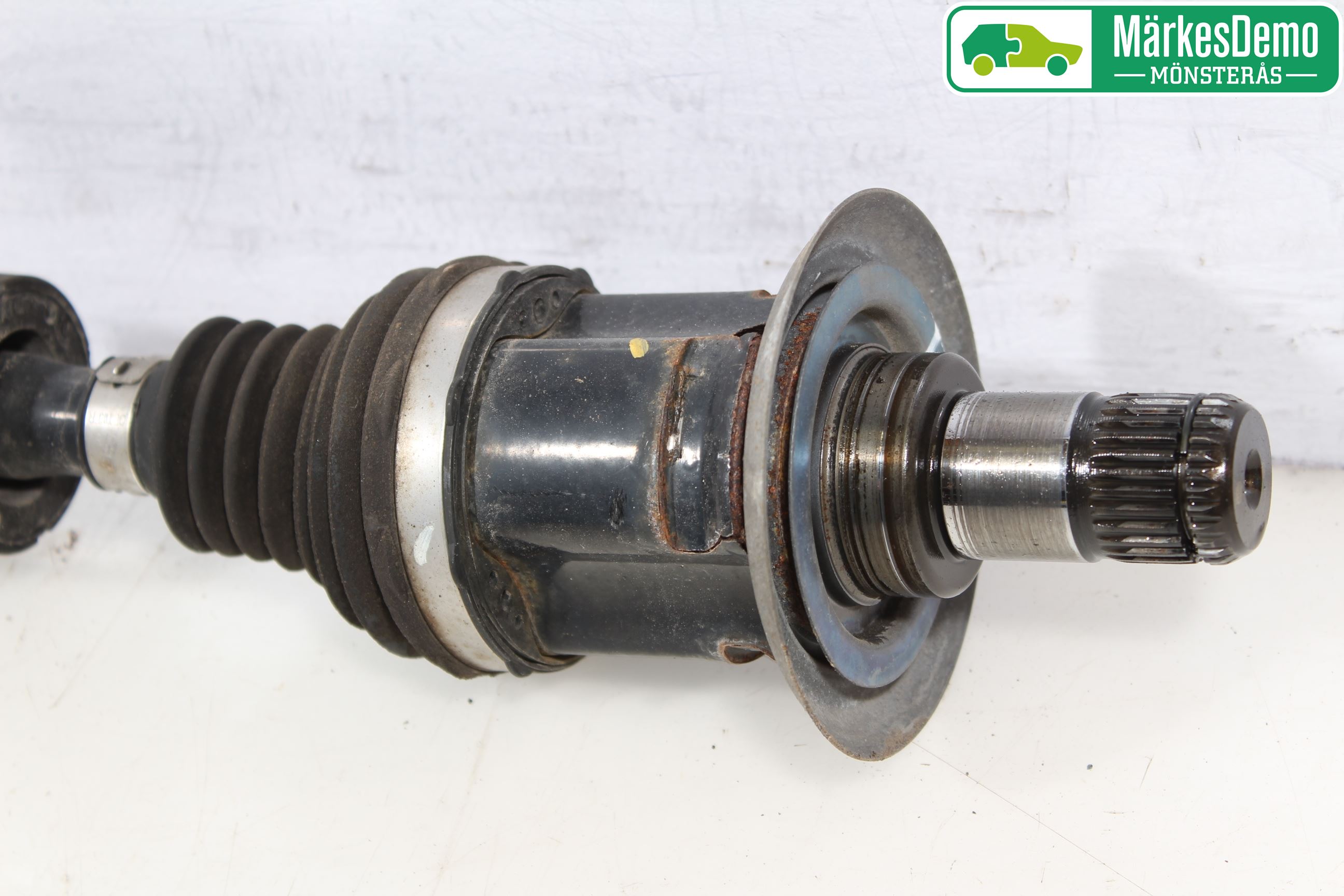 Mini COUPE R56 05-14 Drivaxel Bak Vänster