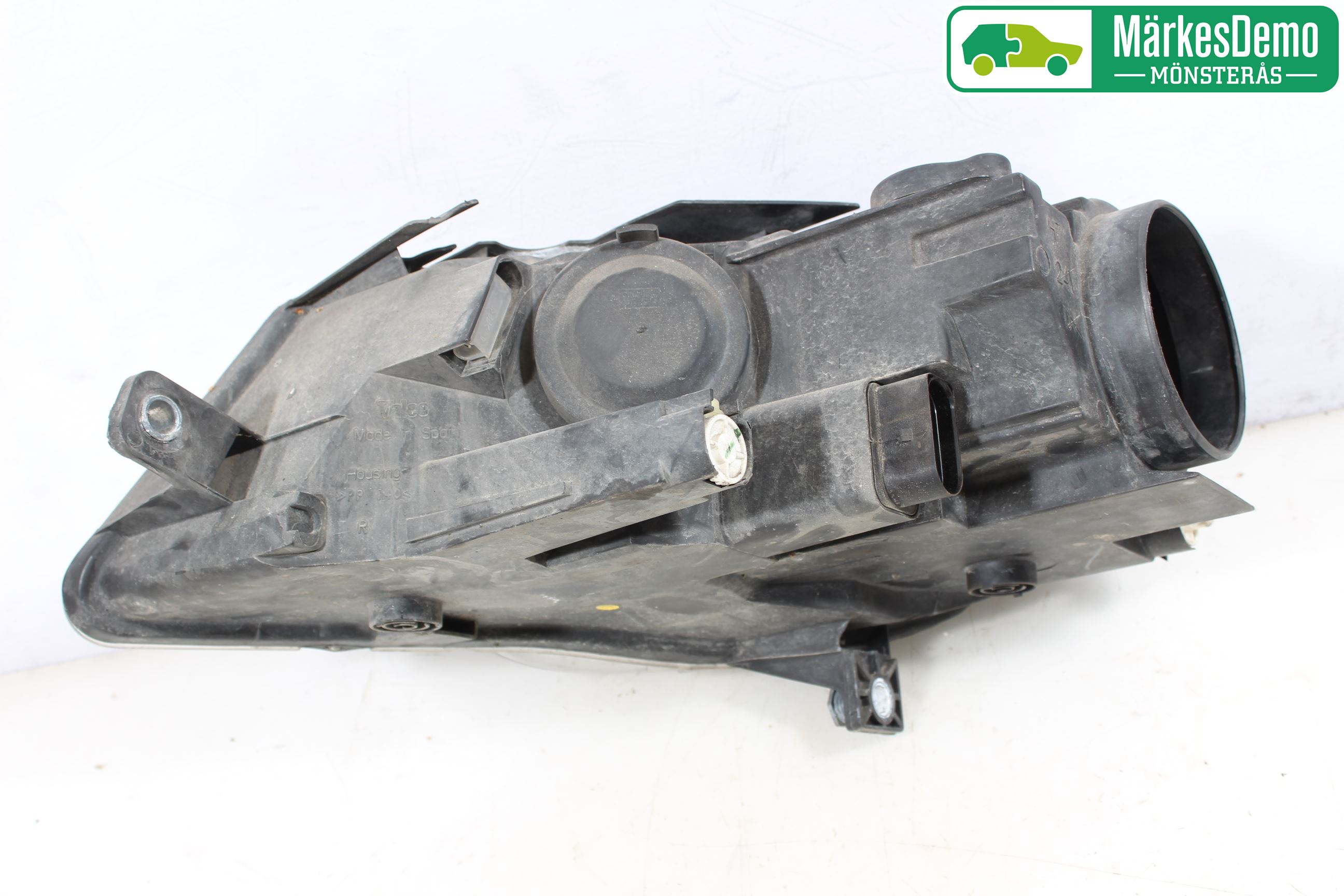 Volkswagen VW PASSAT 05-11 Strålkastare Höger