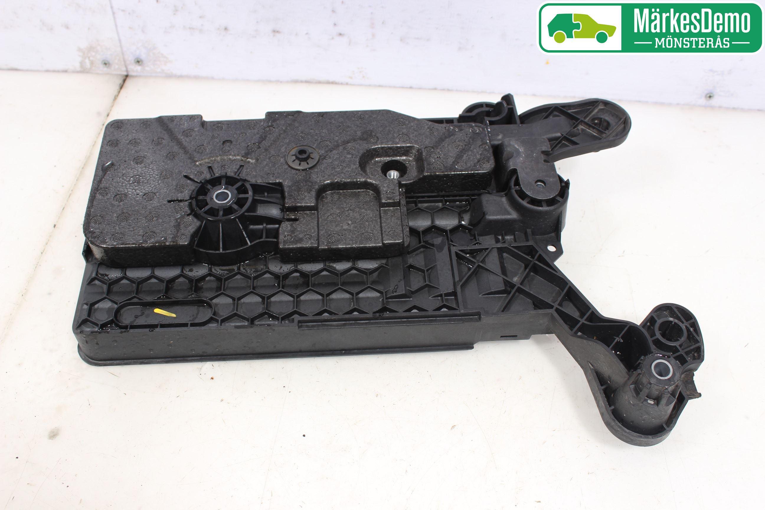 Skoda OCTAVIA (5E) 13-20 Batterilåda-Fäste-Hållare