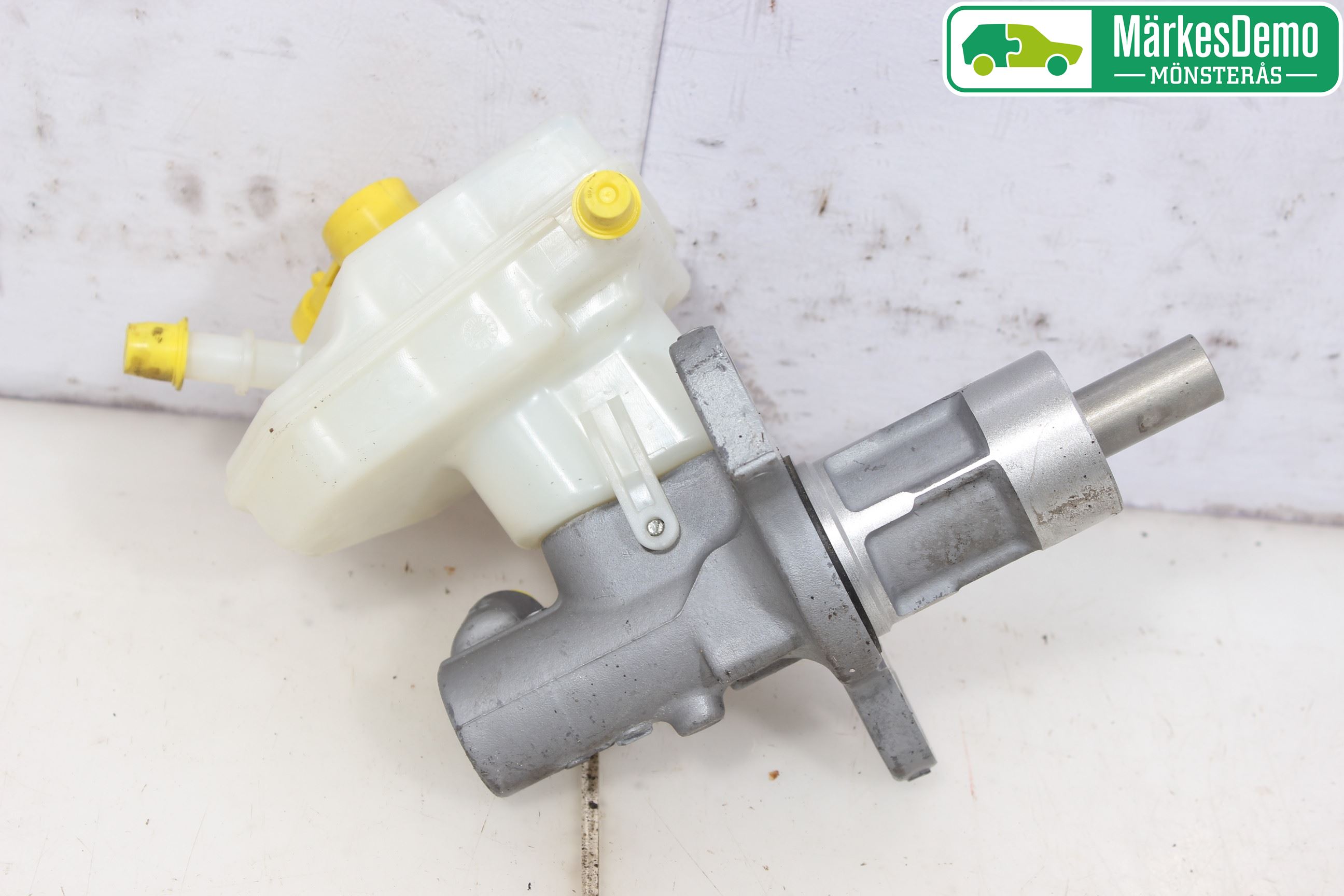 Opel ZAFIRA C 12-19 Broms Huvudcylinder