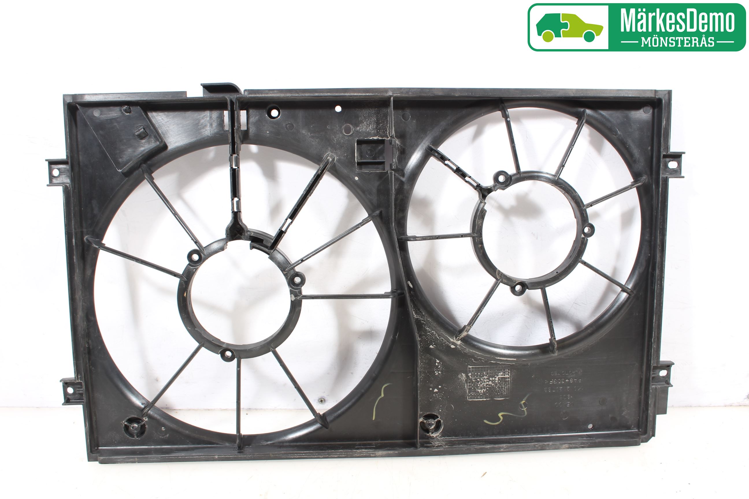 Volkswagen VW JETTA VI 11- Kylfläktkåpa