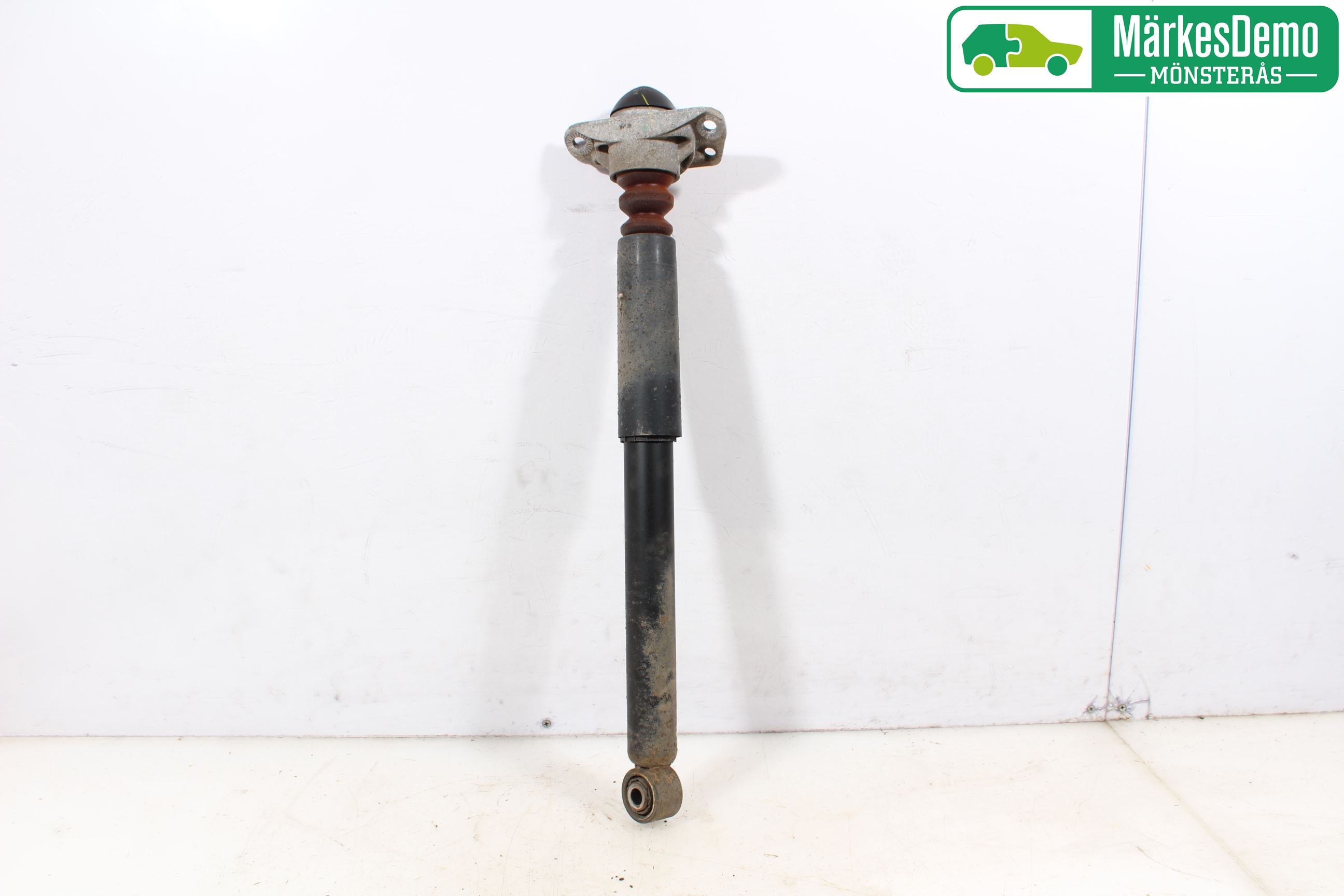 Volkswagen VW JETTA VI 11- Stötdämpare Bak