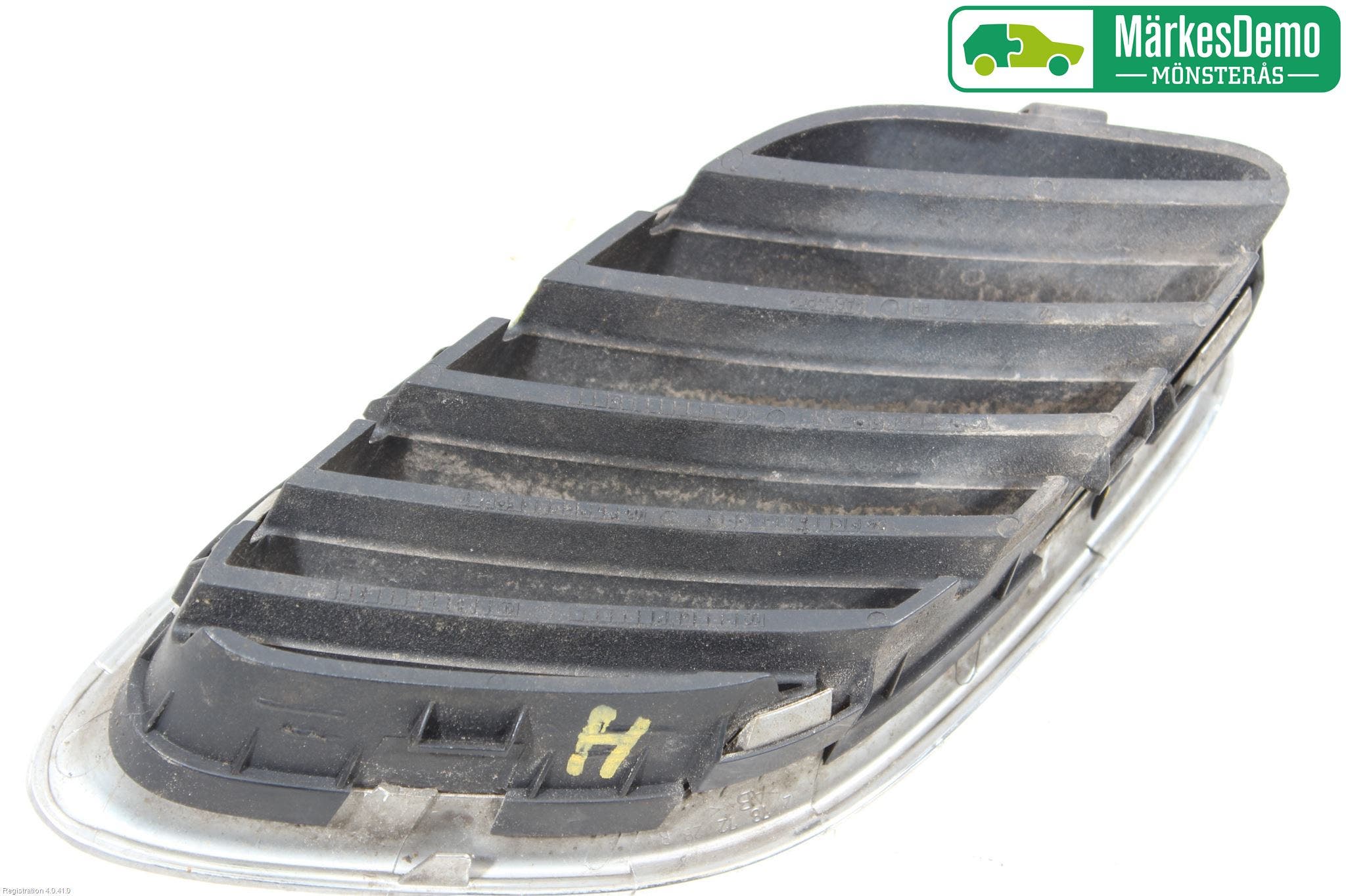 Saab 9-3 VER 2 Grilldel Höger