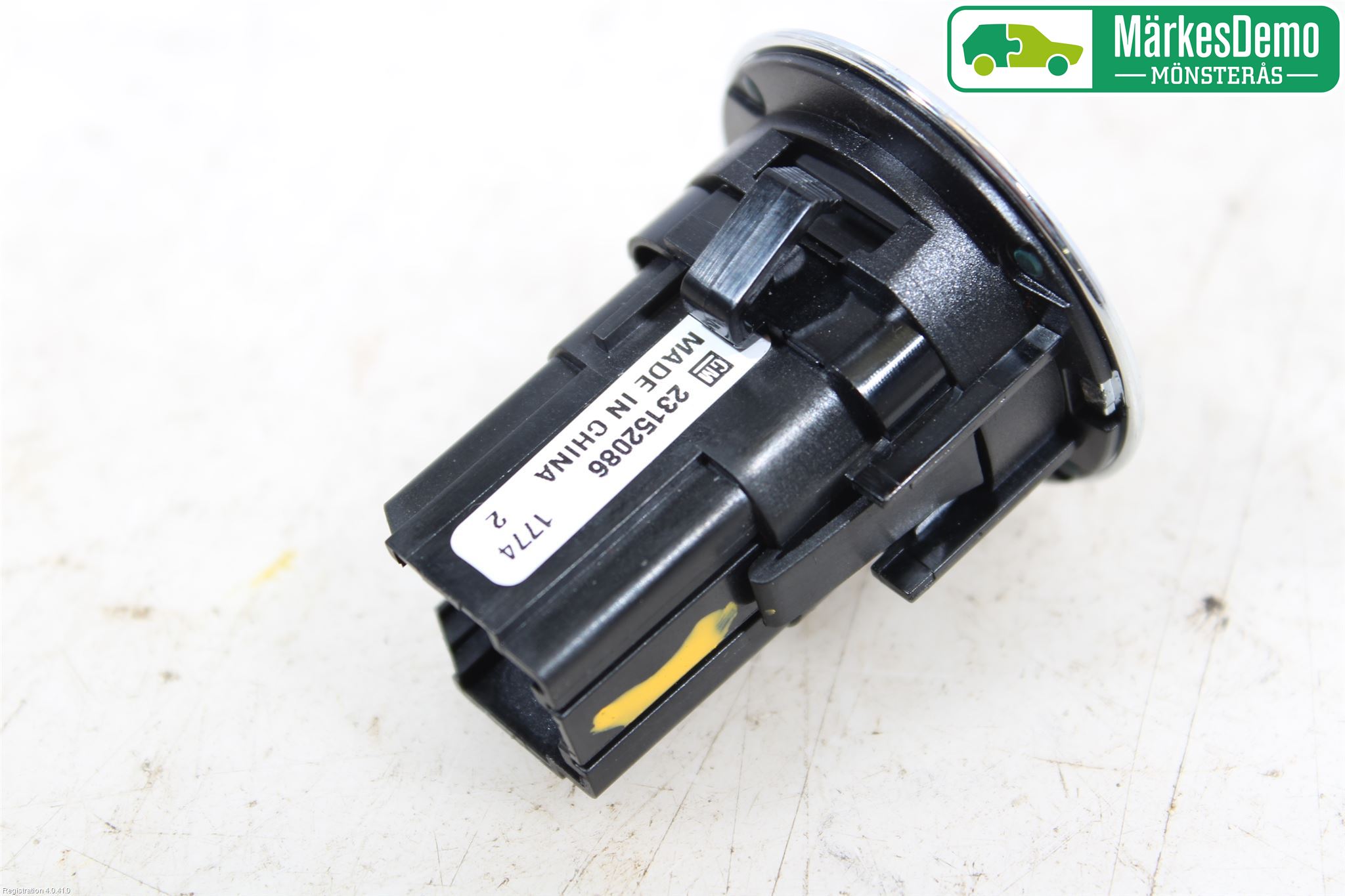 Opel INSIGNIA 09-16 Strömställare Övrigt