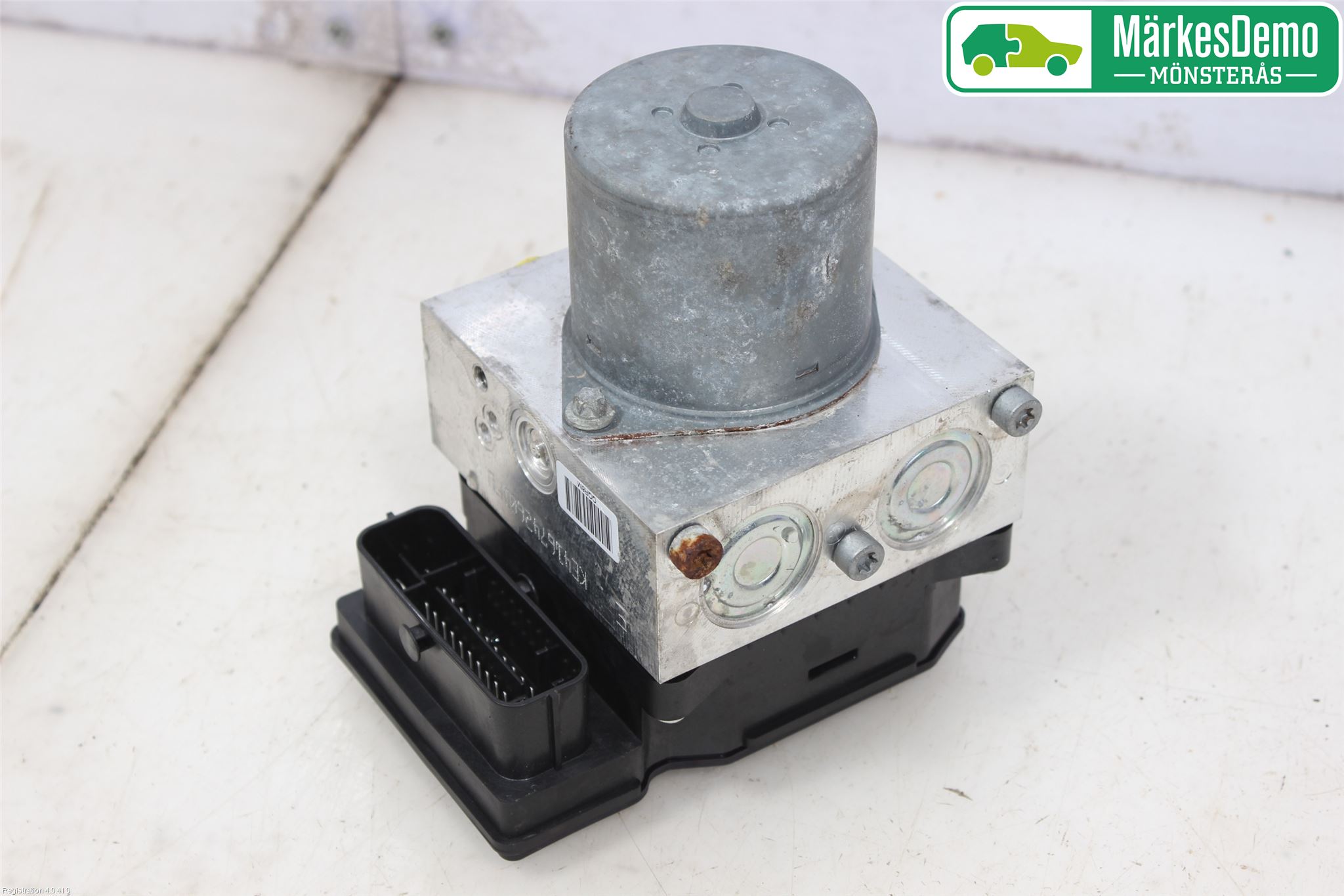 Volkswagen VW PASSAT 11-14 Abs Hydraulaggregat