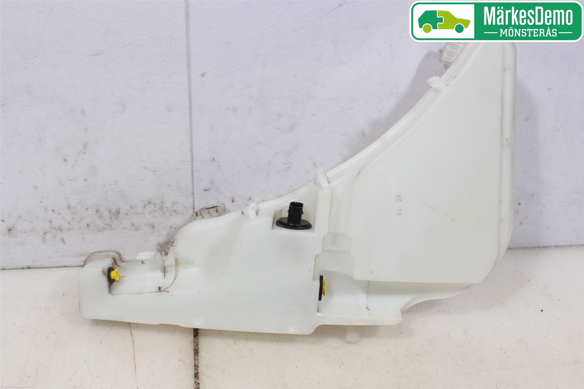 Audi A6 ALLROAD 12-18 Spolartank Vindruta-Strål