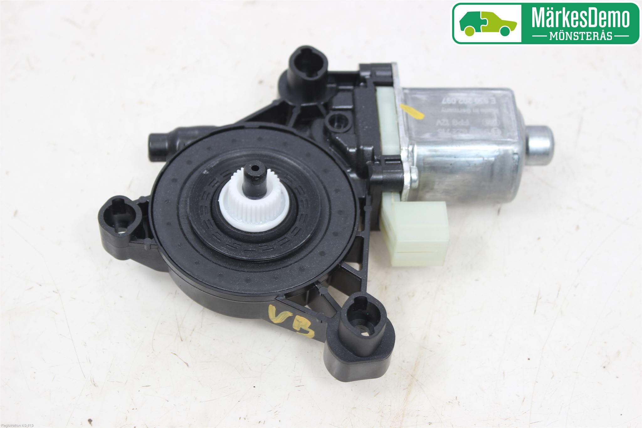 Skoda SUPERB 16-24 Fönsterhissmotor