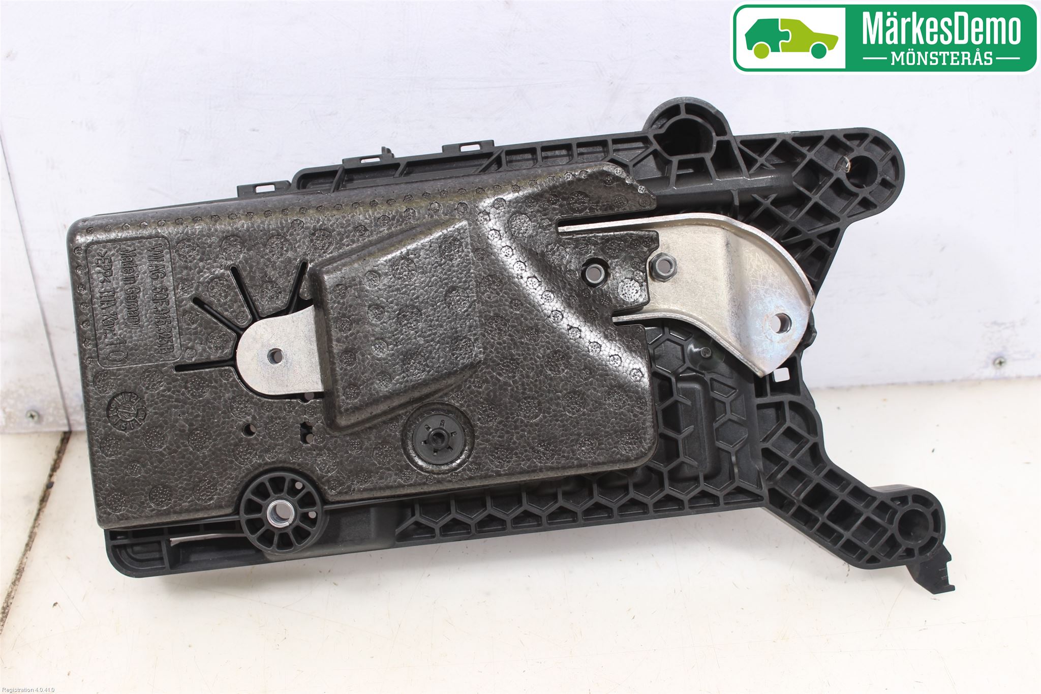 Skoda KODIAQ 17-24 Batterilåda-Fäste-Hållare