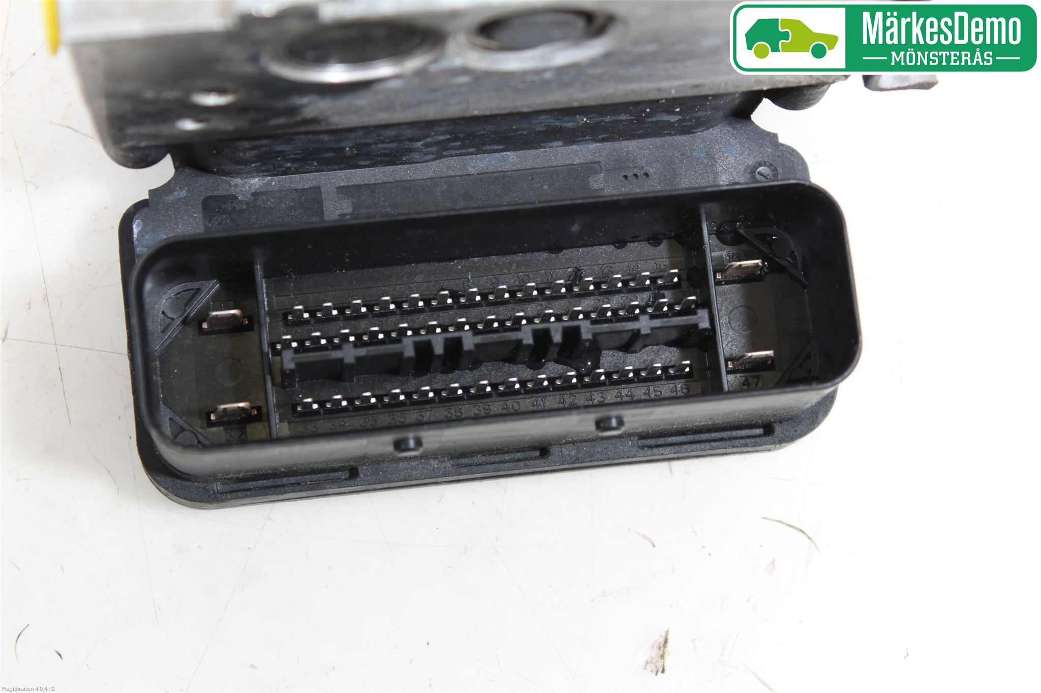 Volkswagen VW TRANSP/CARAVELLE (T5) 04-15 Abs Hydraulaggregat