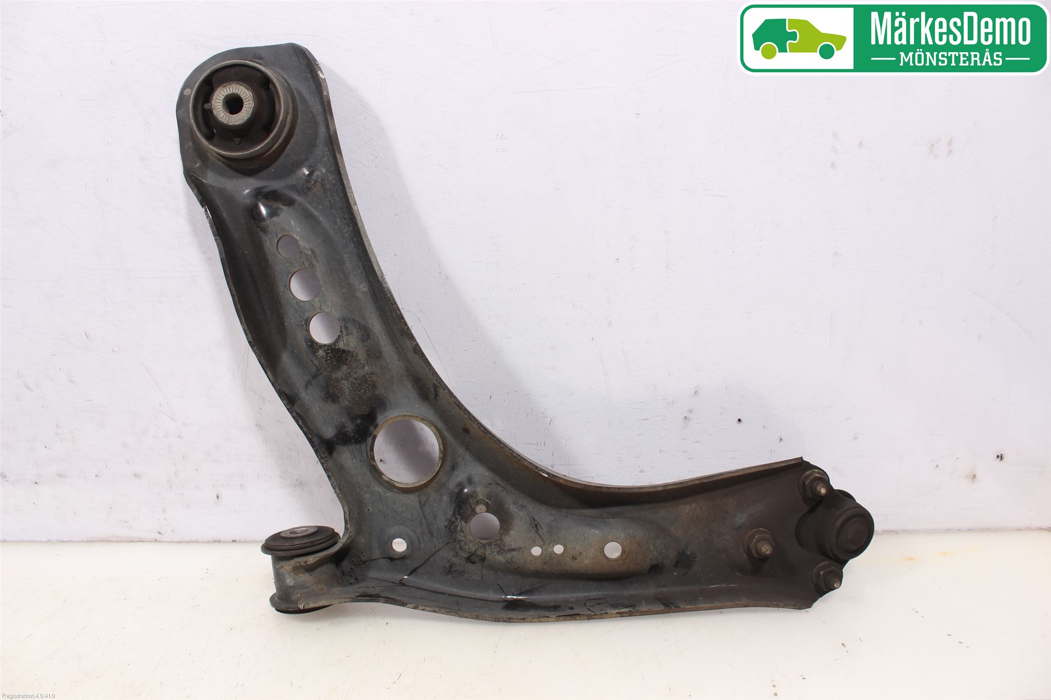 Skoda OCTAVIA (5E) 13-20 Bärarm Fram Undre Hö