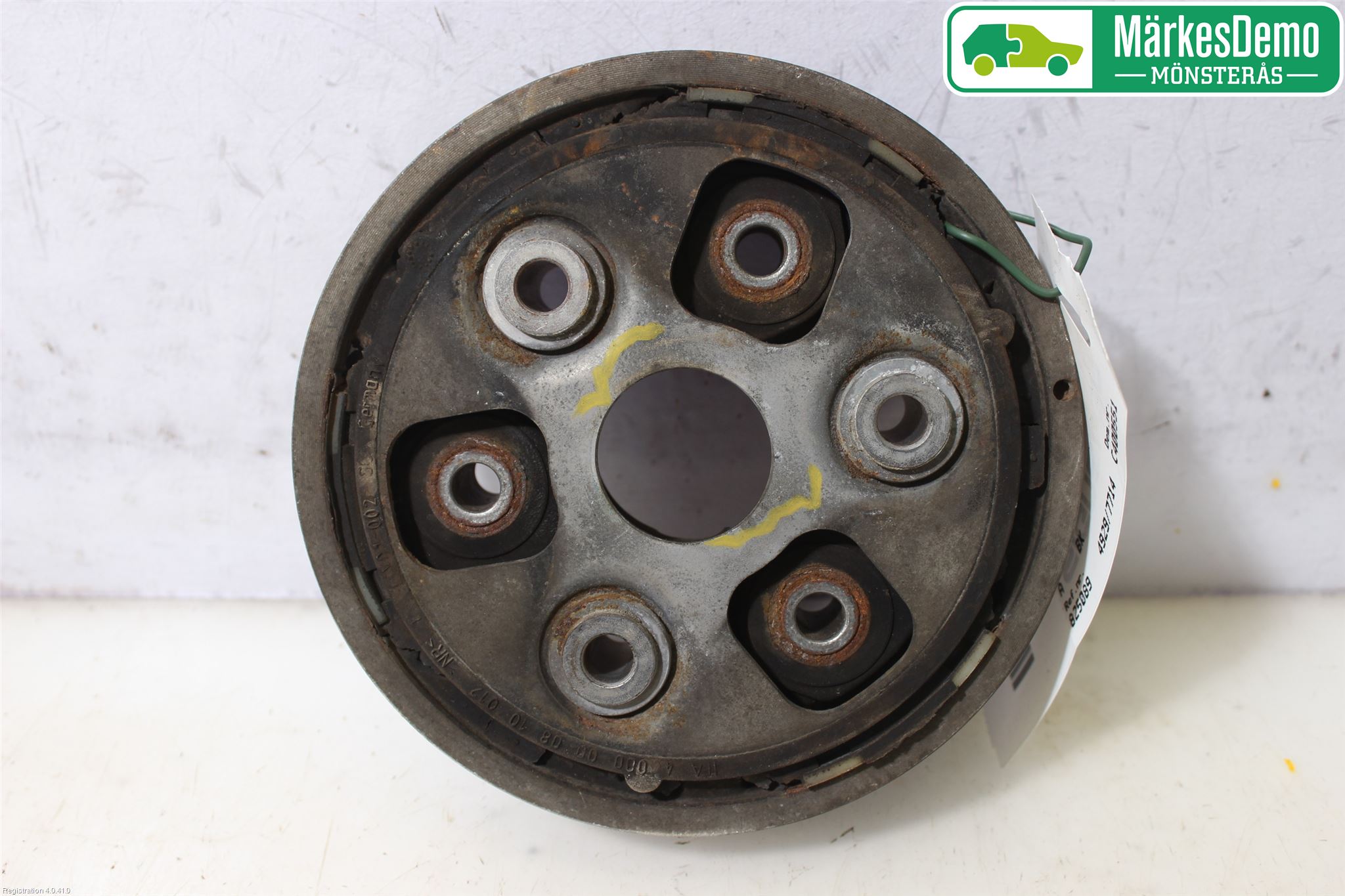 Volkswagen VW PASSAT 11-14 Mellanaxel Gummiknut