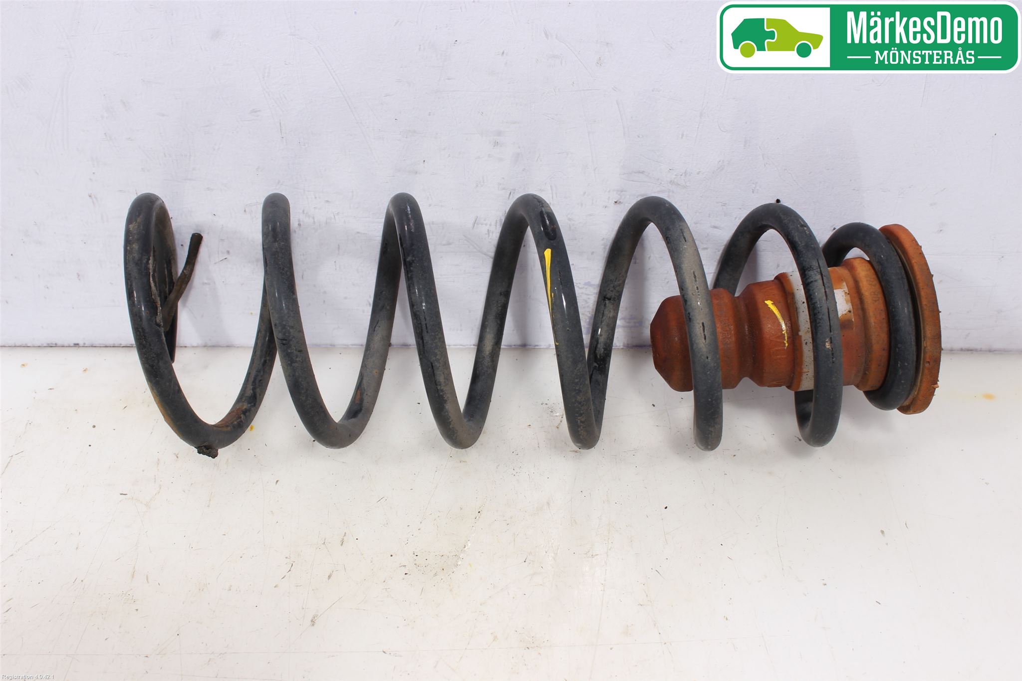 Peugeot PARTNER 08-15 Fjäder Bak