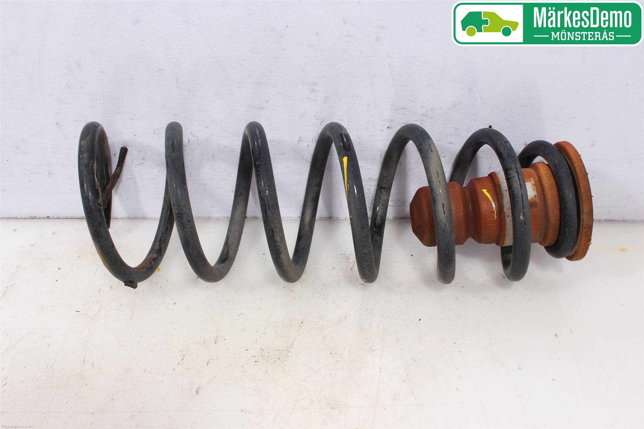 Peugeot PARTNER 08-15 Fjäder Bak