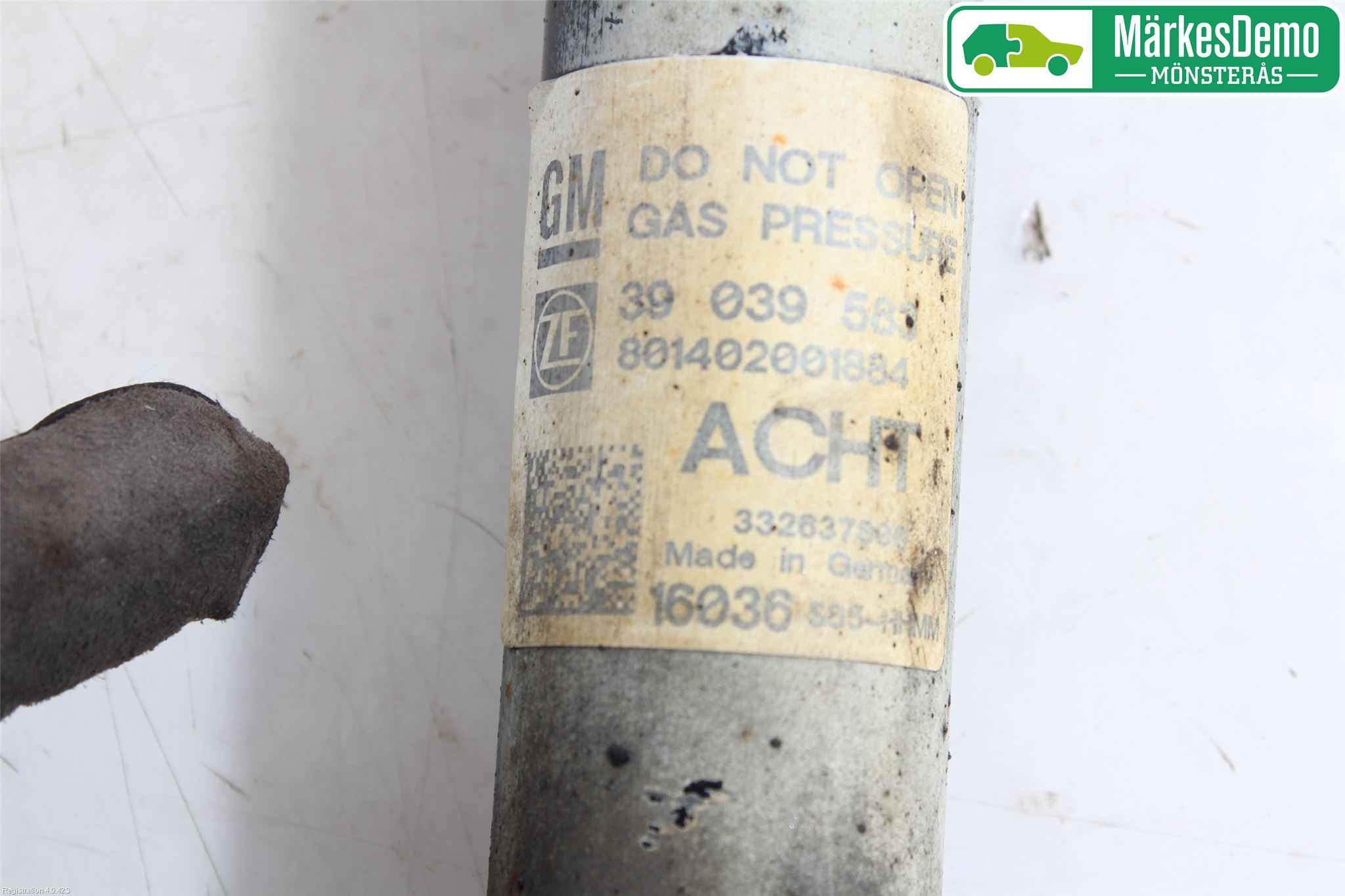 Opel ASTRA K 16-22 Stötdämpare Bak