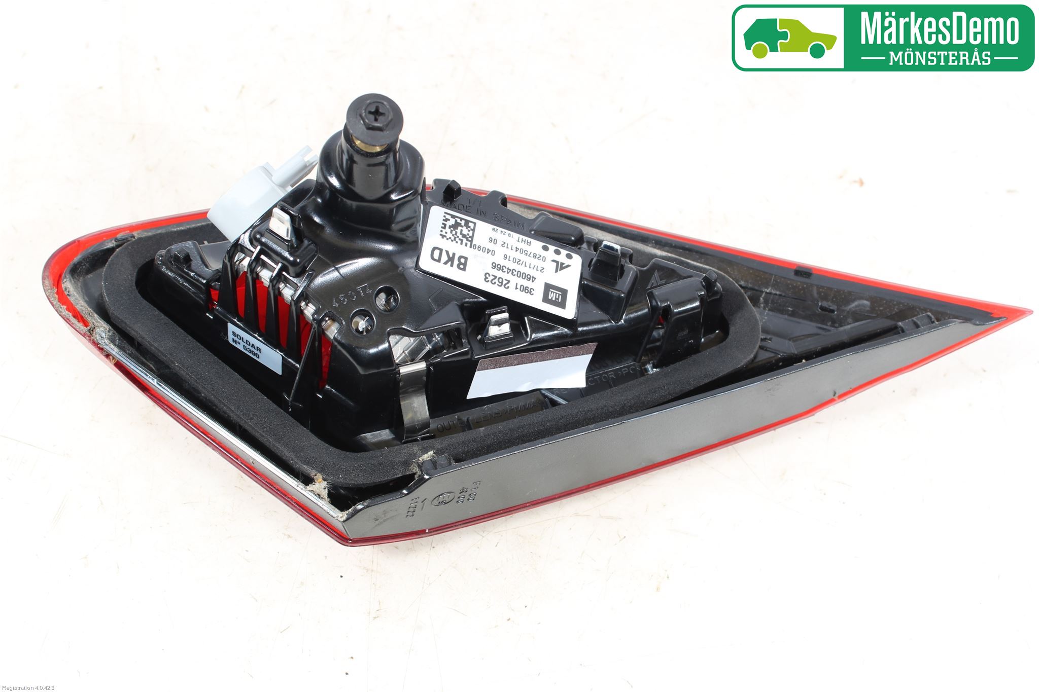 Opel CORSA E 15-19 Bakljus Lucka Vä