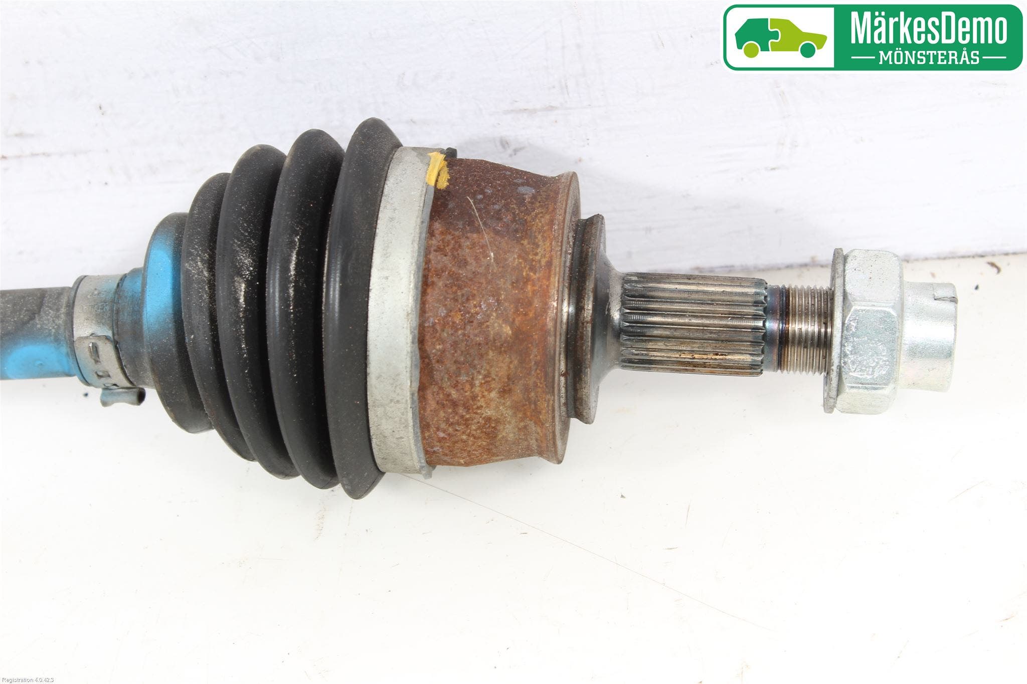 Opel CORSA E 15-19 Drivaxel Fram Höger