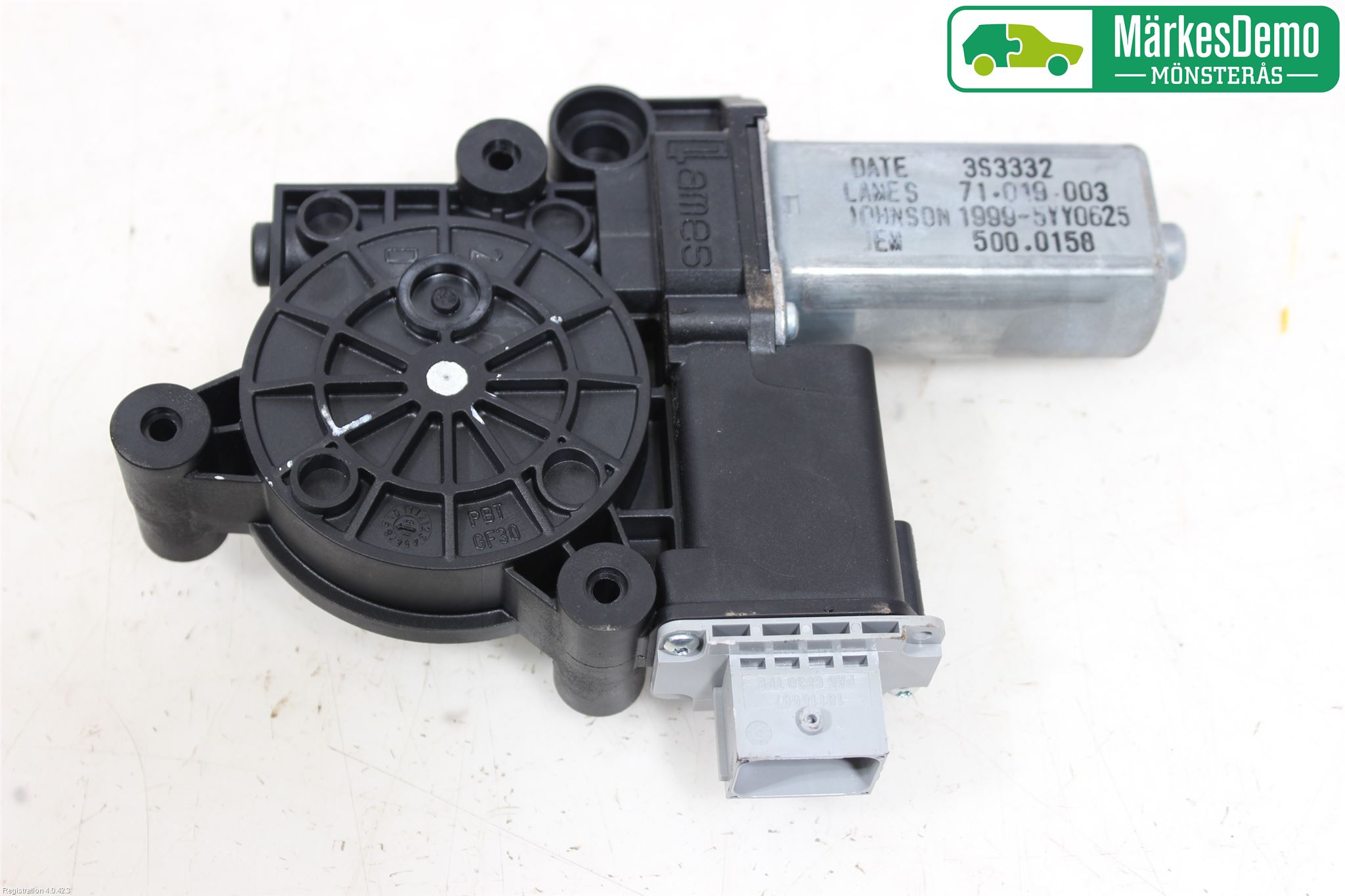 Opel CORSA E 15-19 Fönsterhissmotor