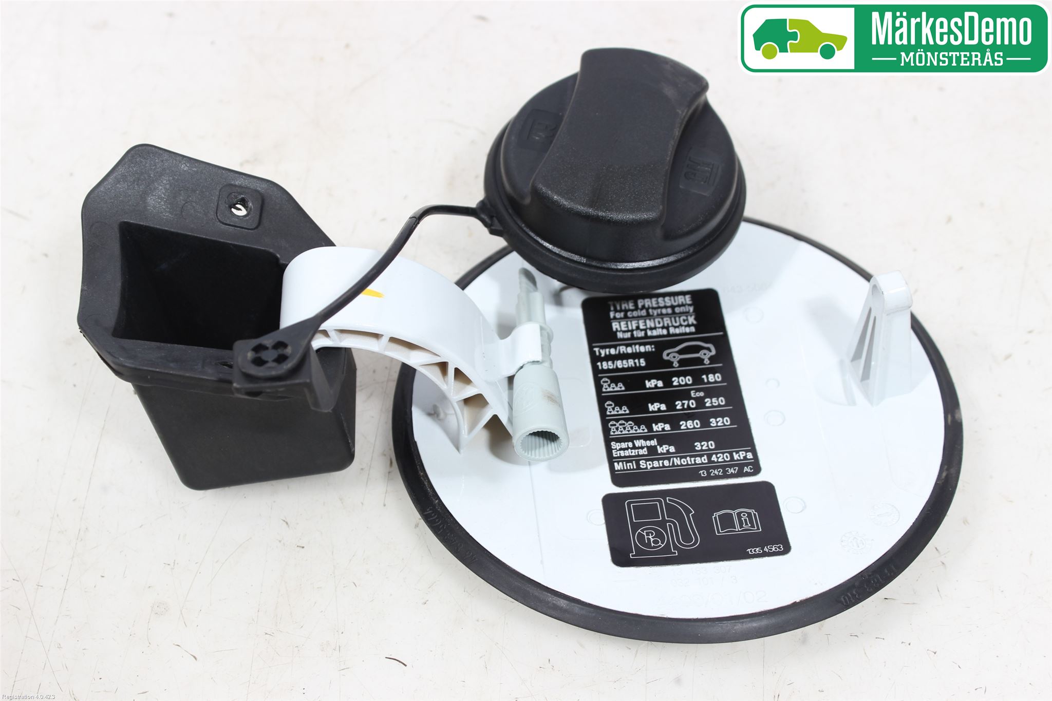 Opel CORSA D 07-14 Tanklucka