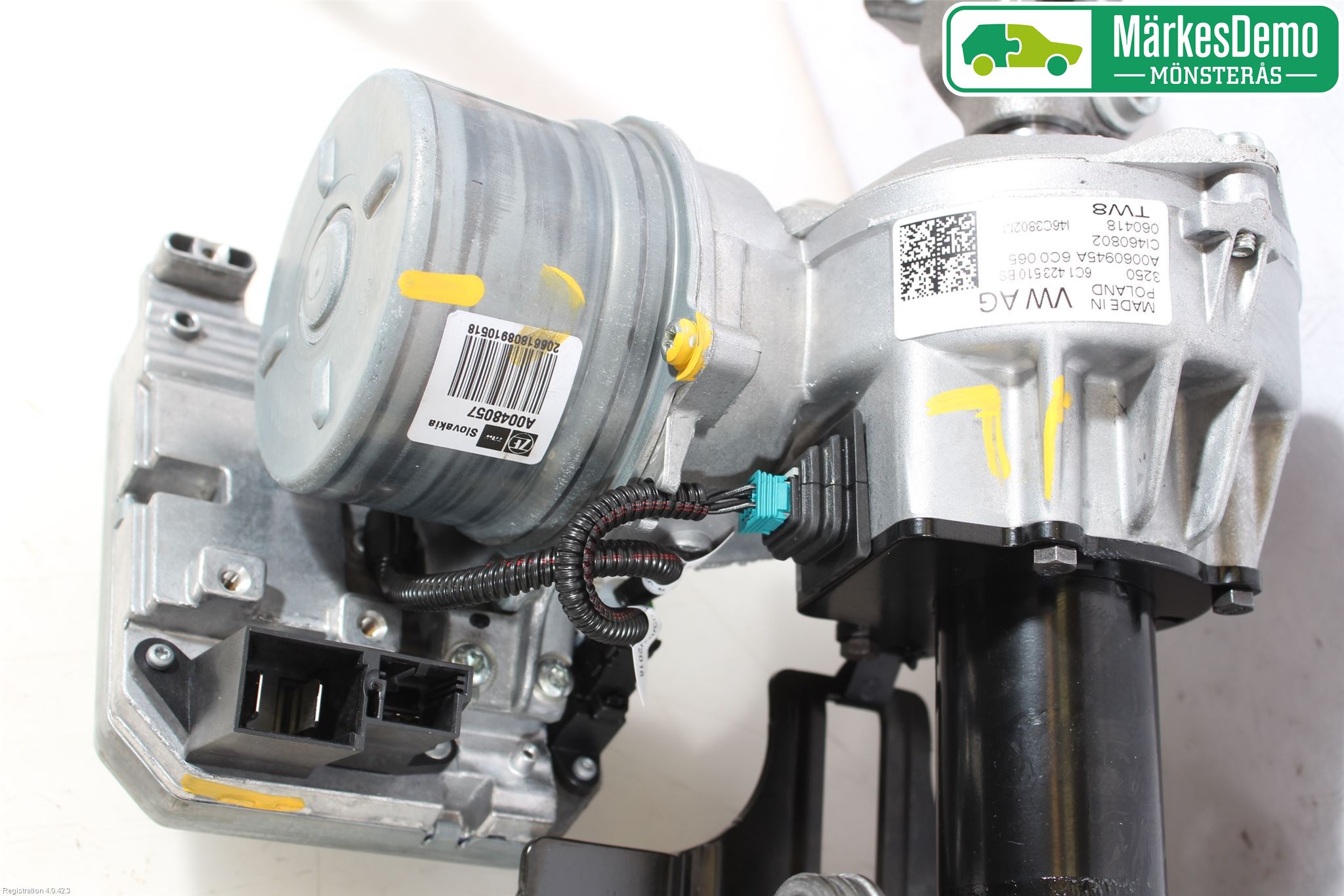 Skoda FABIA 15-21 Rattaxelrör-Axel Servo