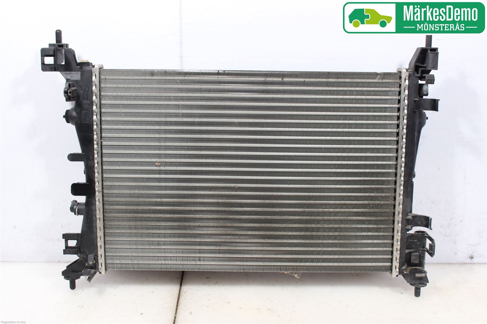 Opel CORSA D 07-14 Kylare Man