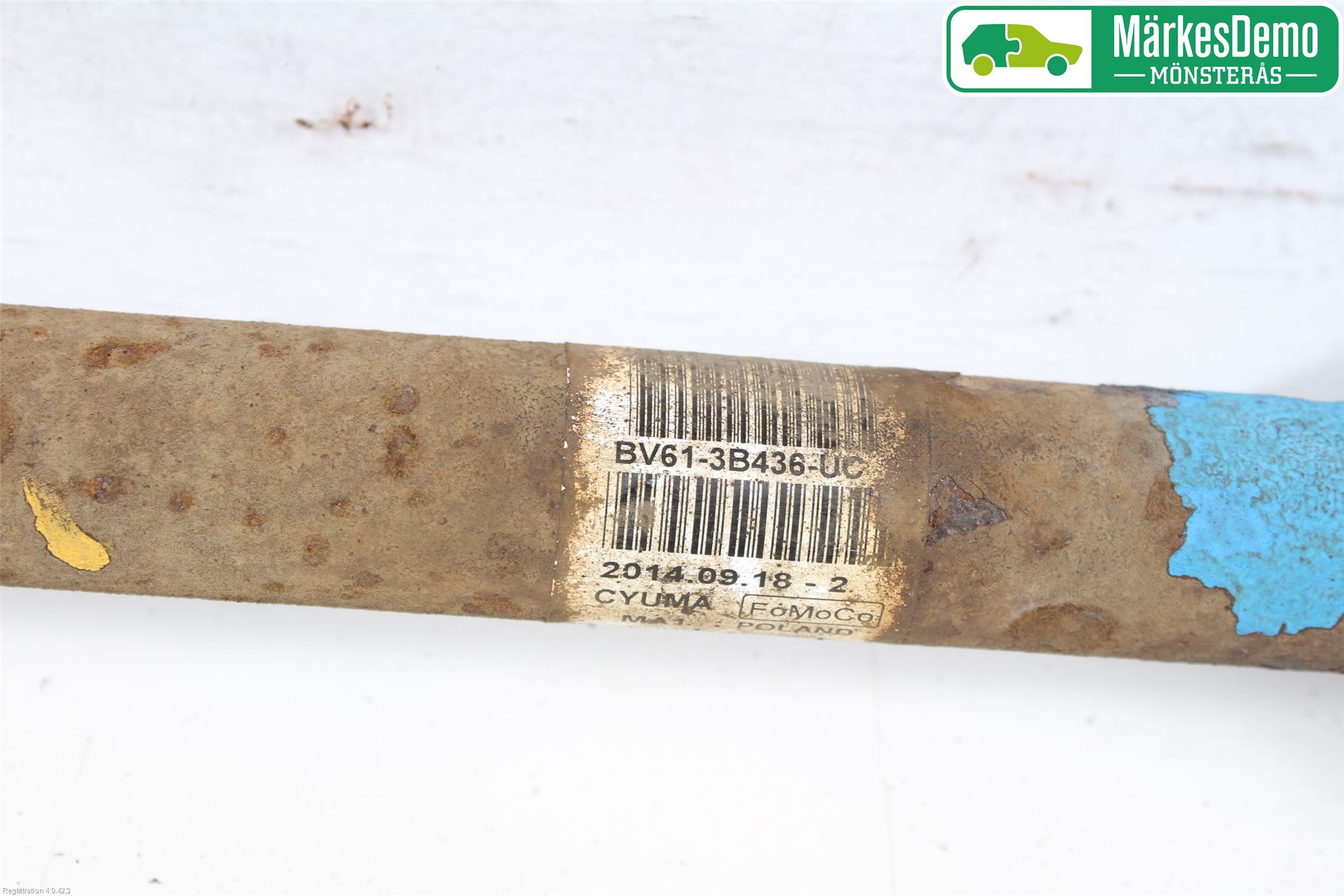 Ford FOCUS 11-14 Drivaxel Fram Höger