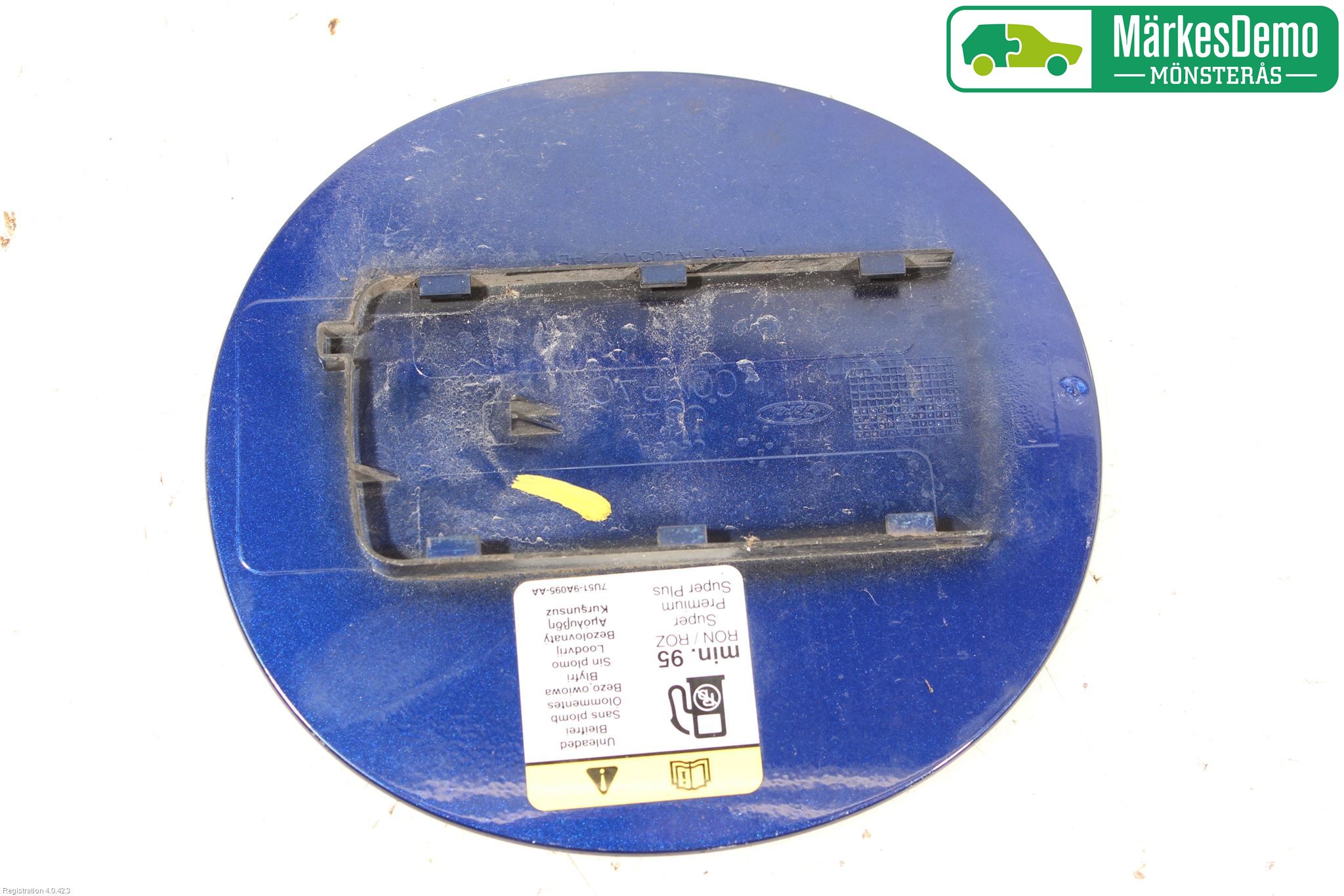 Ford C-MAX II  11-14 Tanklucka