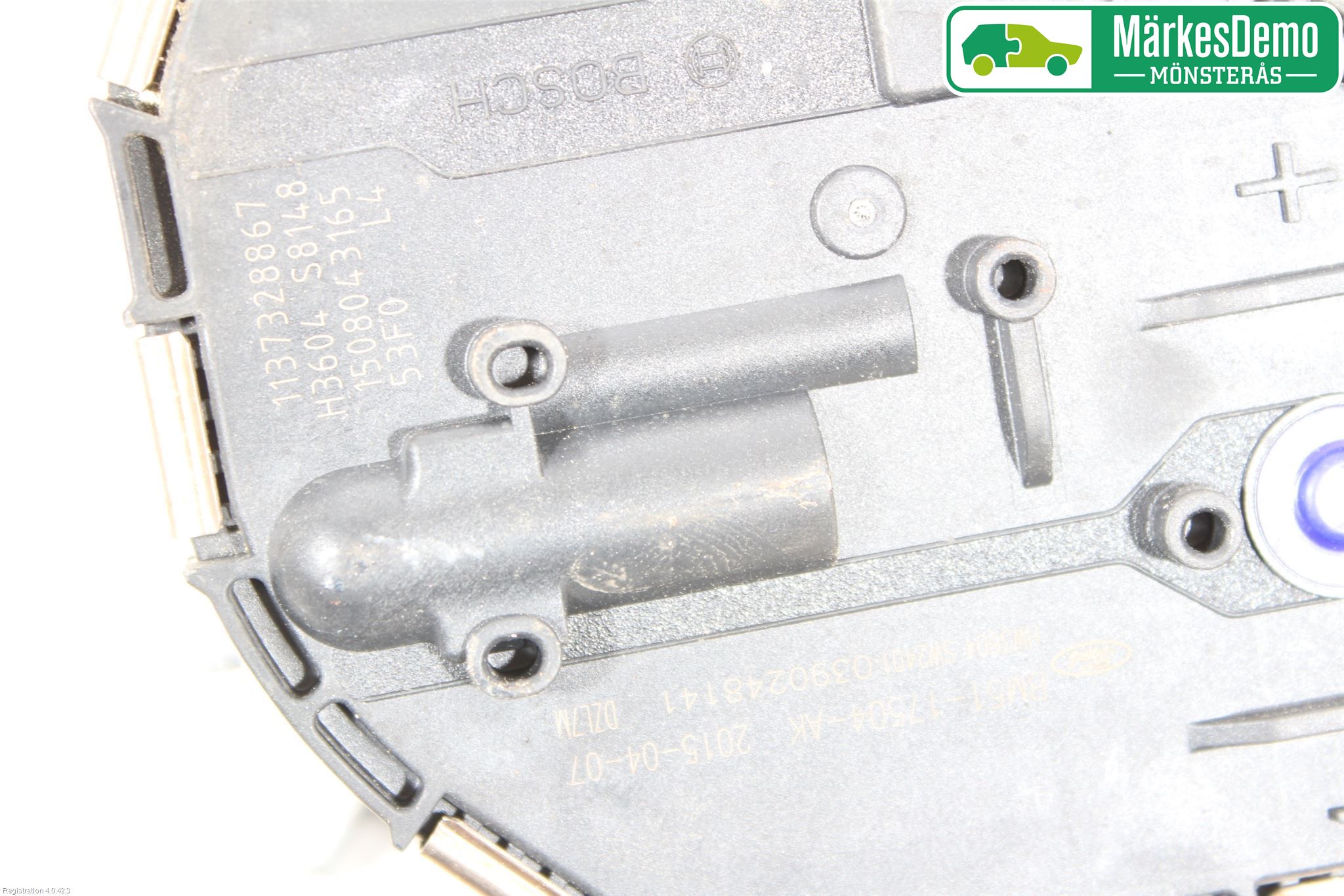Ford FOCUS 15-18 Torkarmotor Vindruta