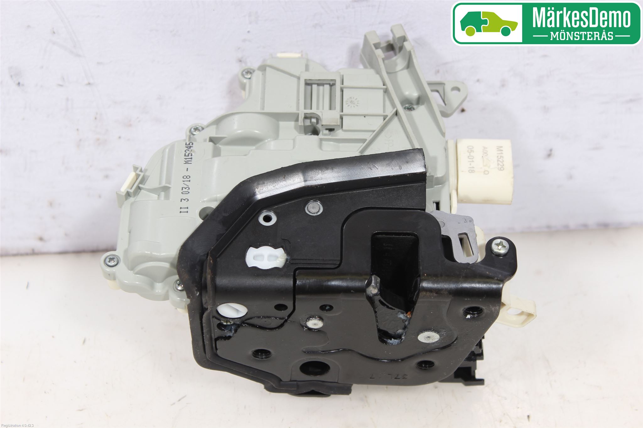 Audi Q7/SQ7 Låskista-Dörrlås