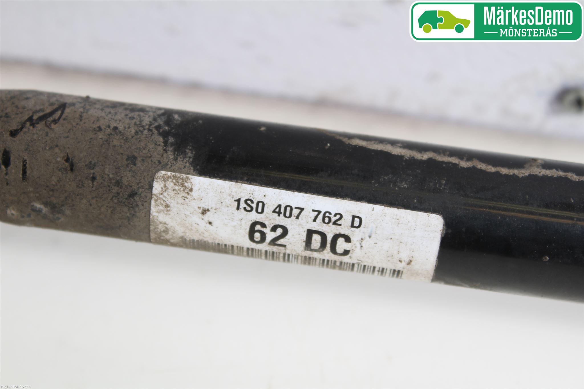 Volkswagen VW UP! / E-UP! Drivaxel Fram Höger