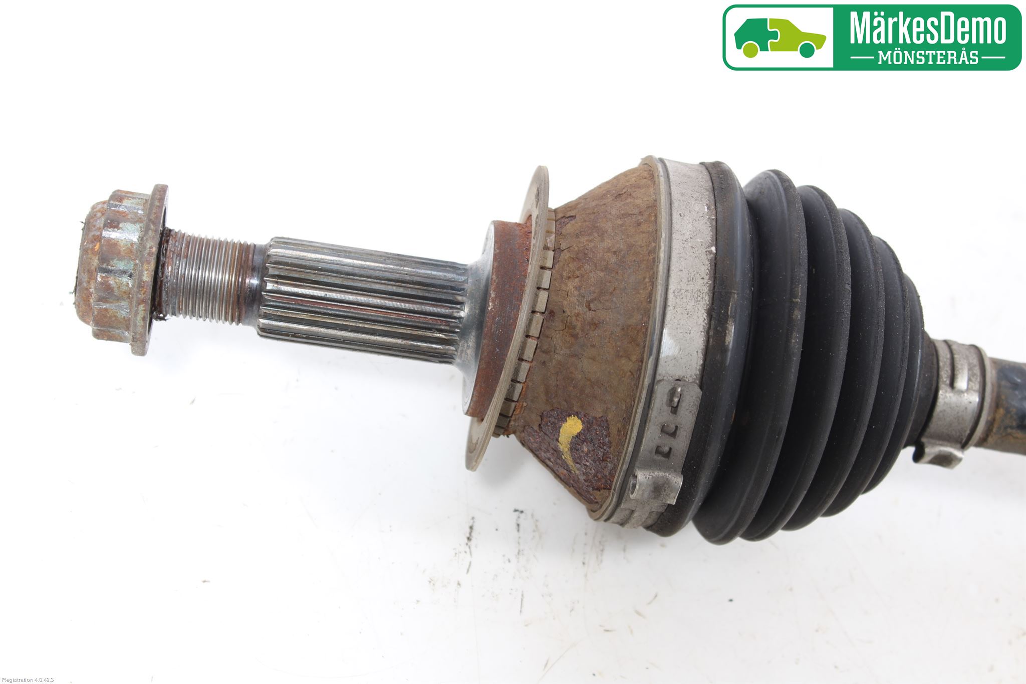 Volkswagen VW UP! / E-UP! Drivaxel Fram Vänster