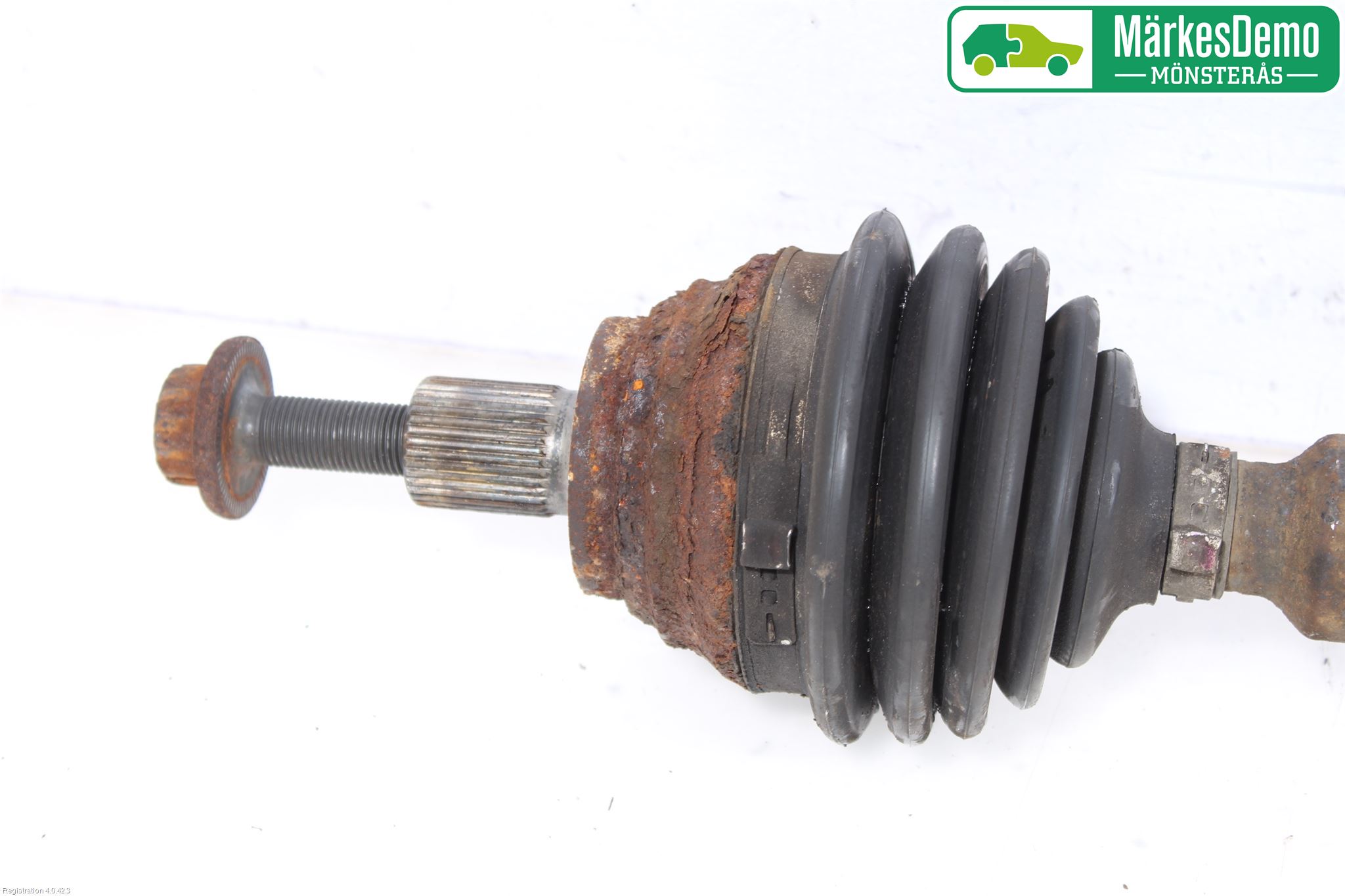 Volkswagen VW GOLF VI 09-13 Drivaxel Fram Höger