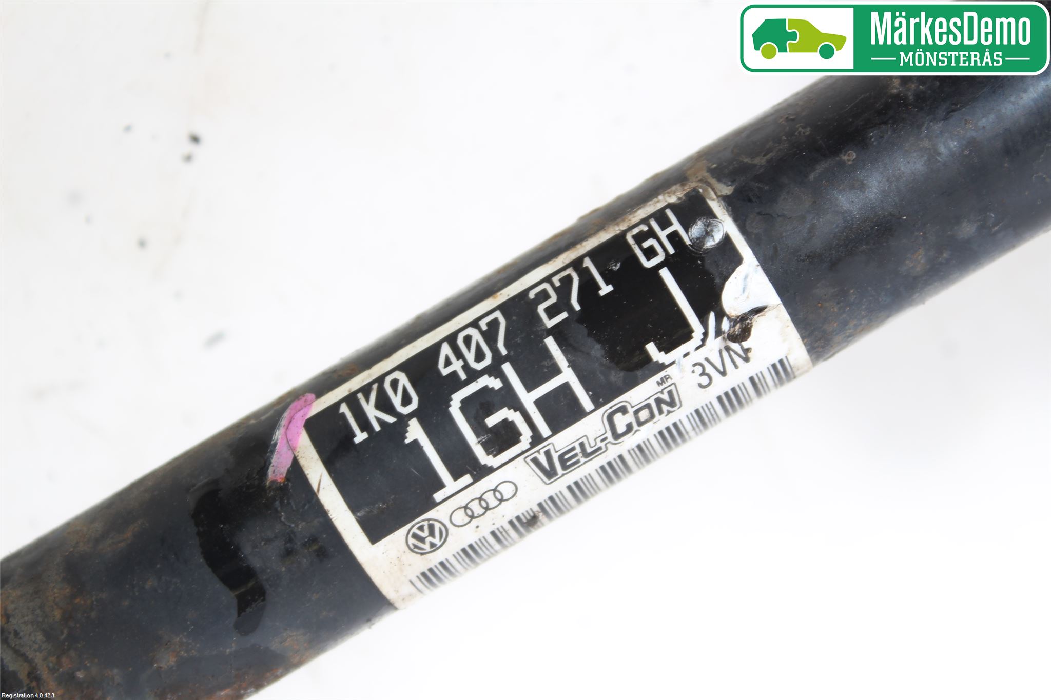 Volkswagen VW GOLF VI 09-13 Drivaxel Fram Vänster