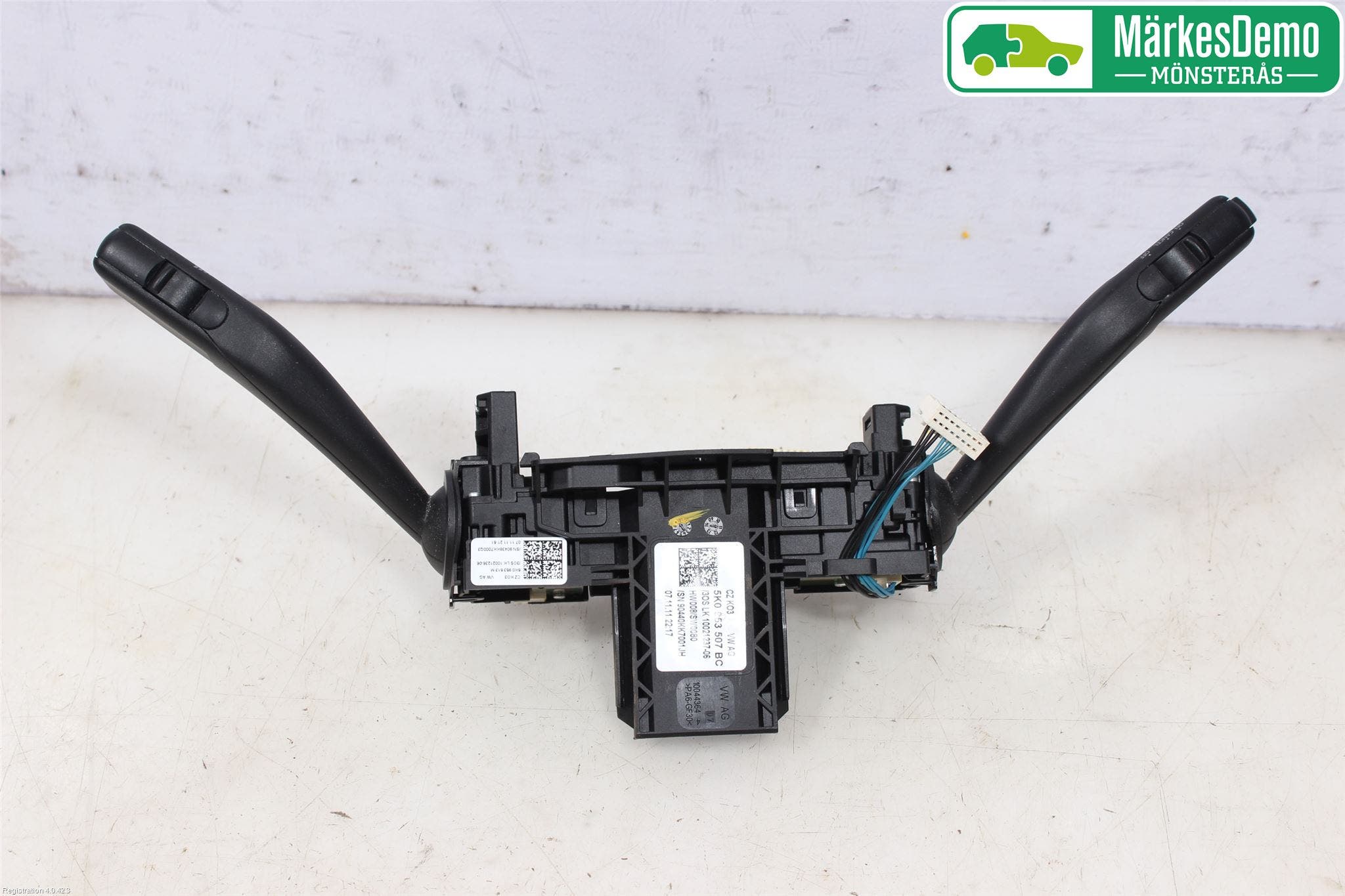 Volkswagen VW GOLF VI 09-13 Spakcentral