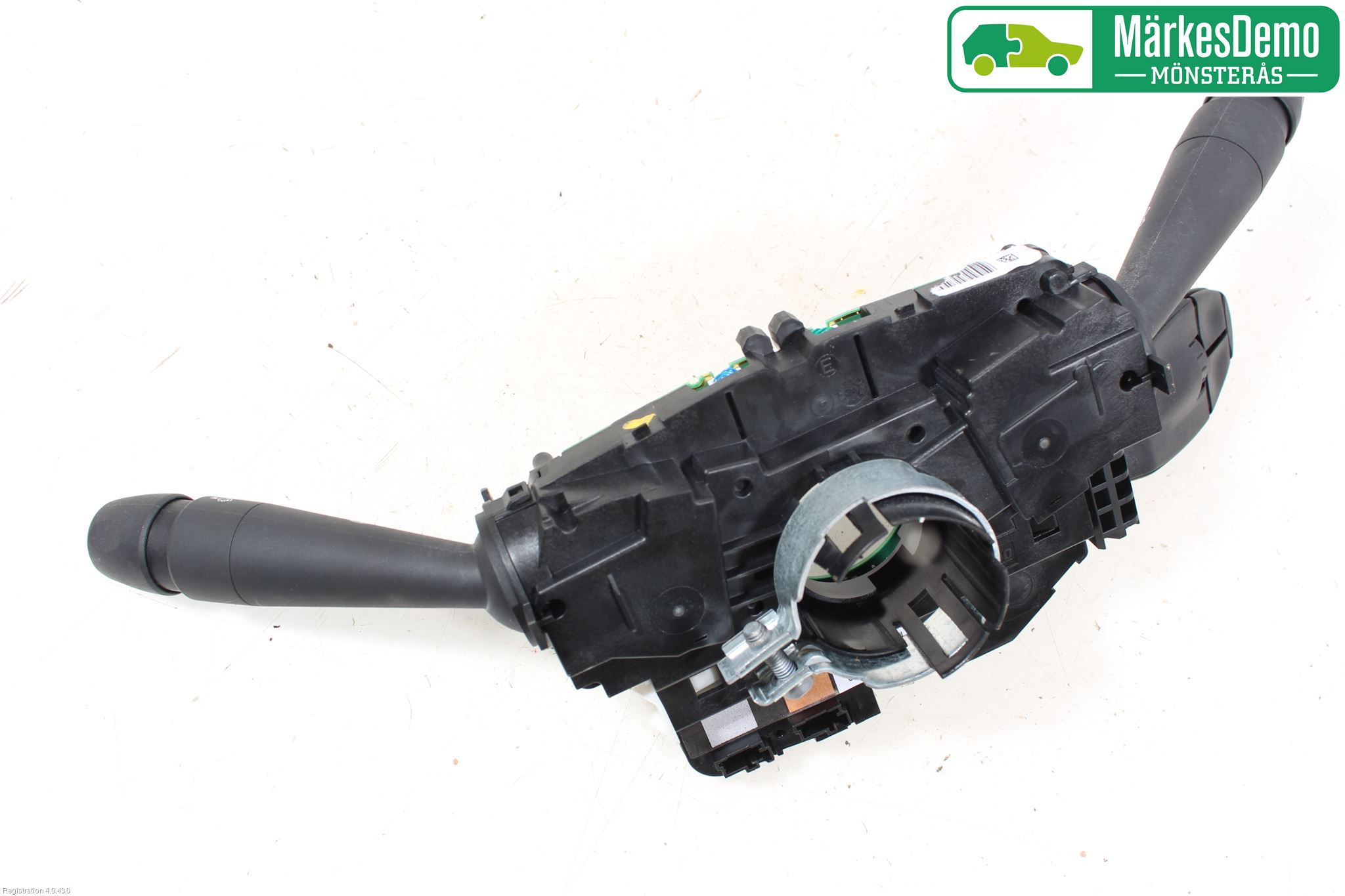 Peugeot 208 12-15 Spakcentral