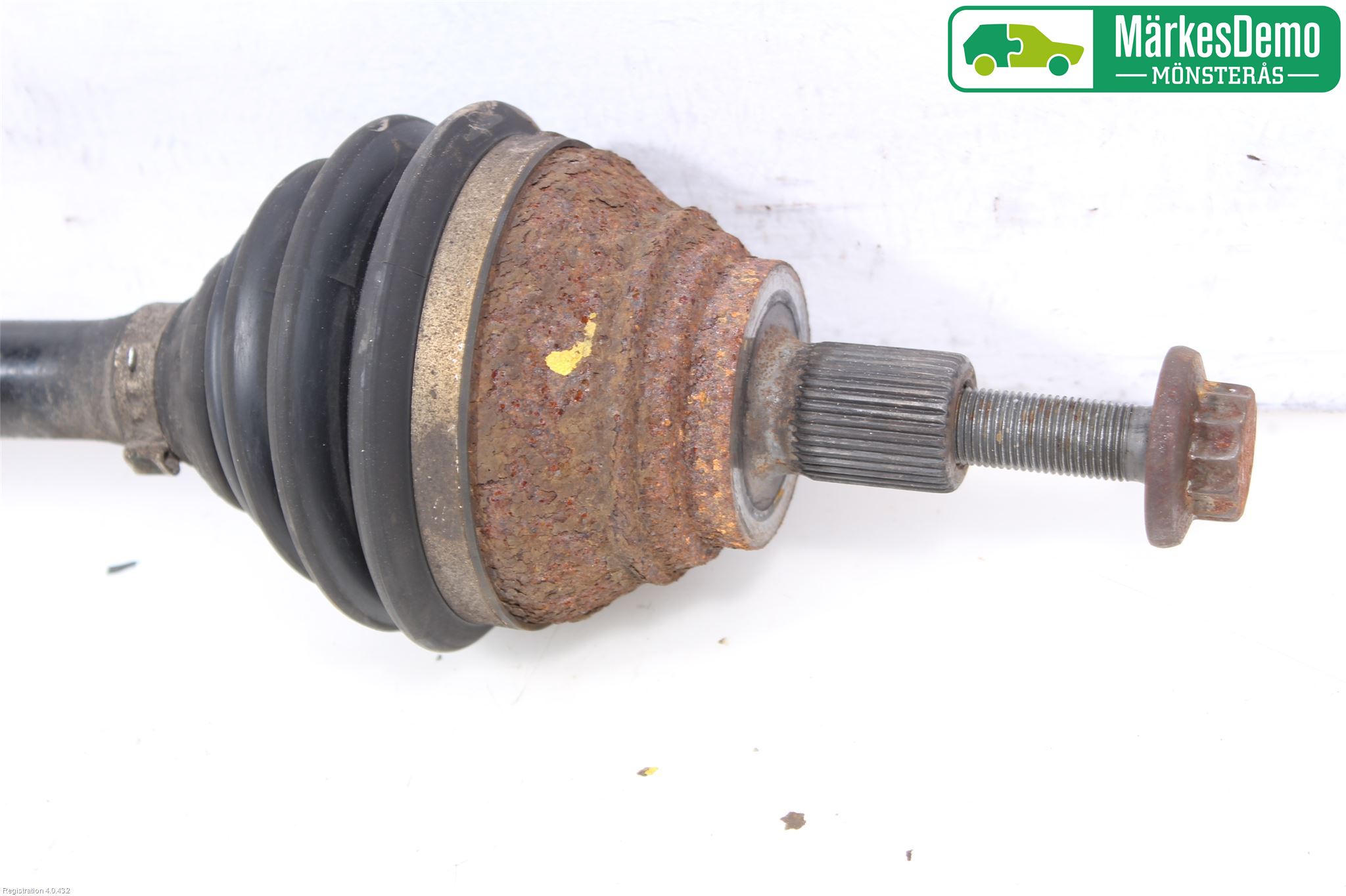 Audi A3/S3 05-13 Drivaxel Fram Vänster