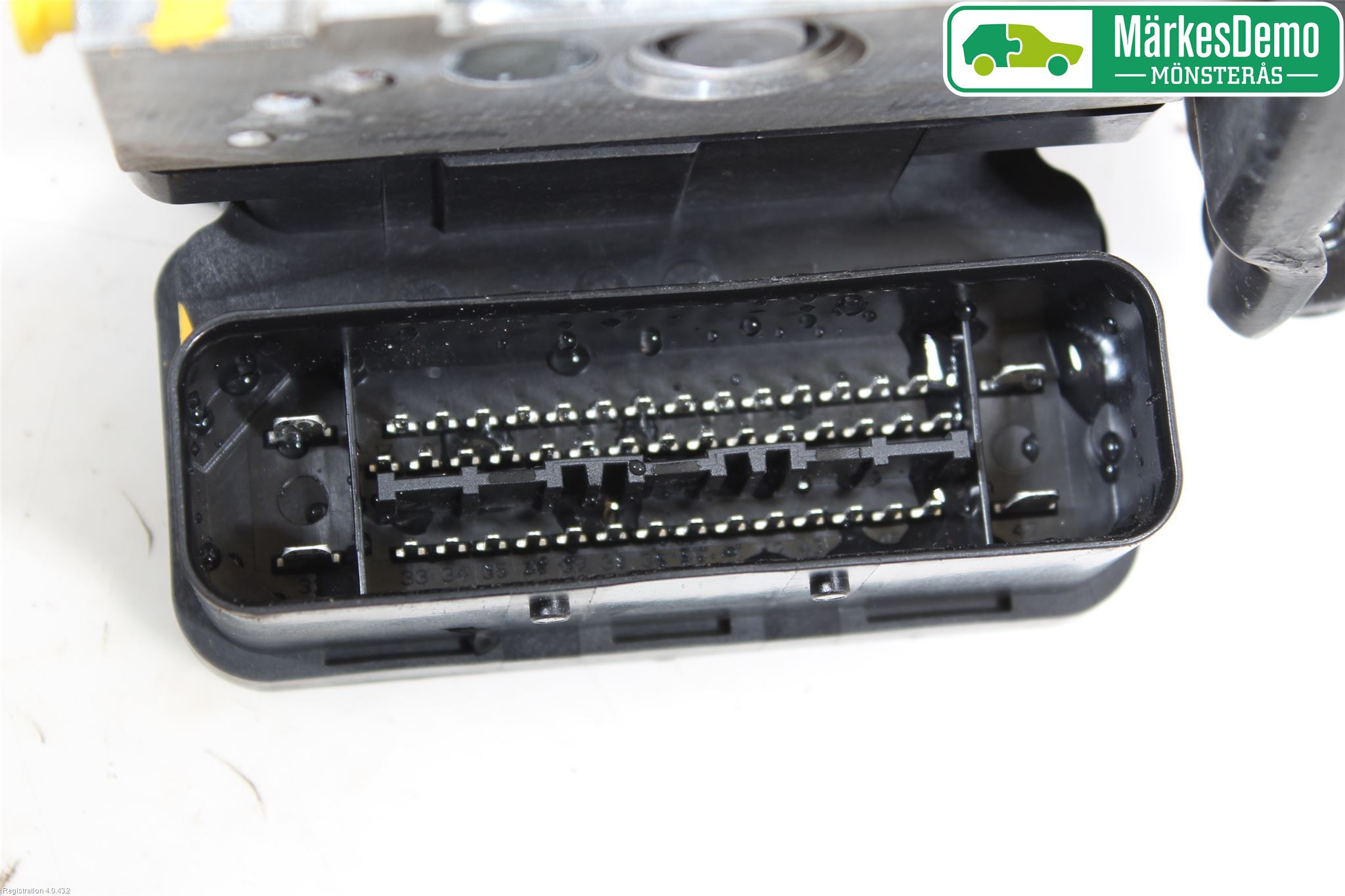 Volkswagen VW CADDY 11-15 Abs Hydraulaggregat