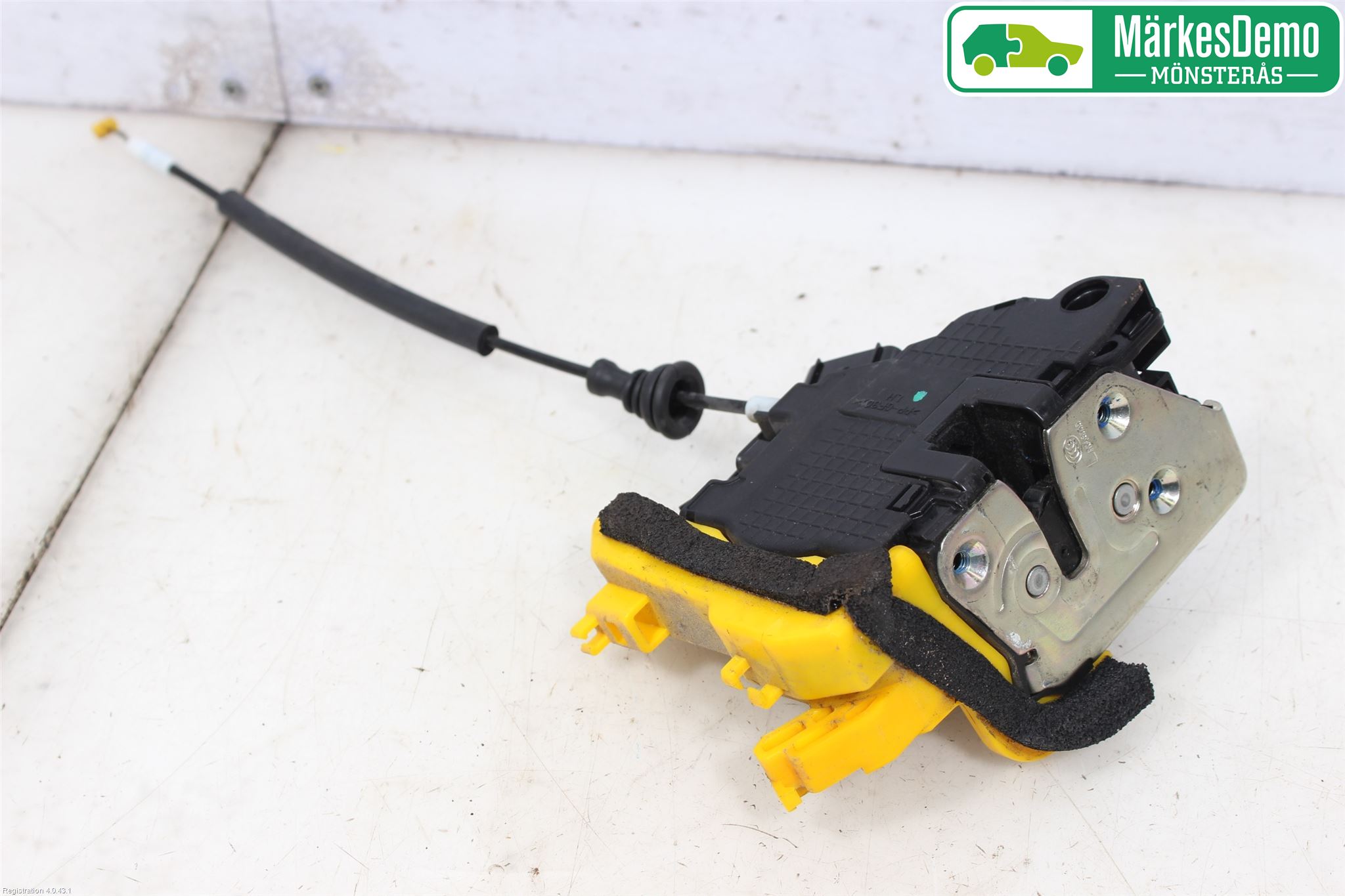 Kia CEED 12-18 Låskista-Dörrlås