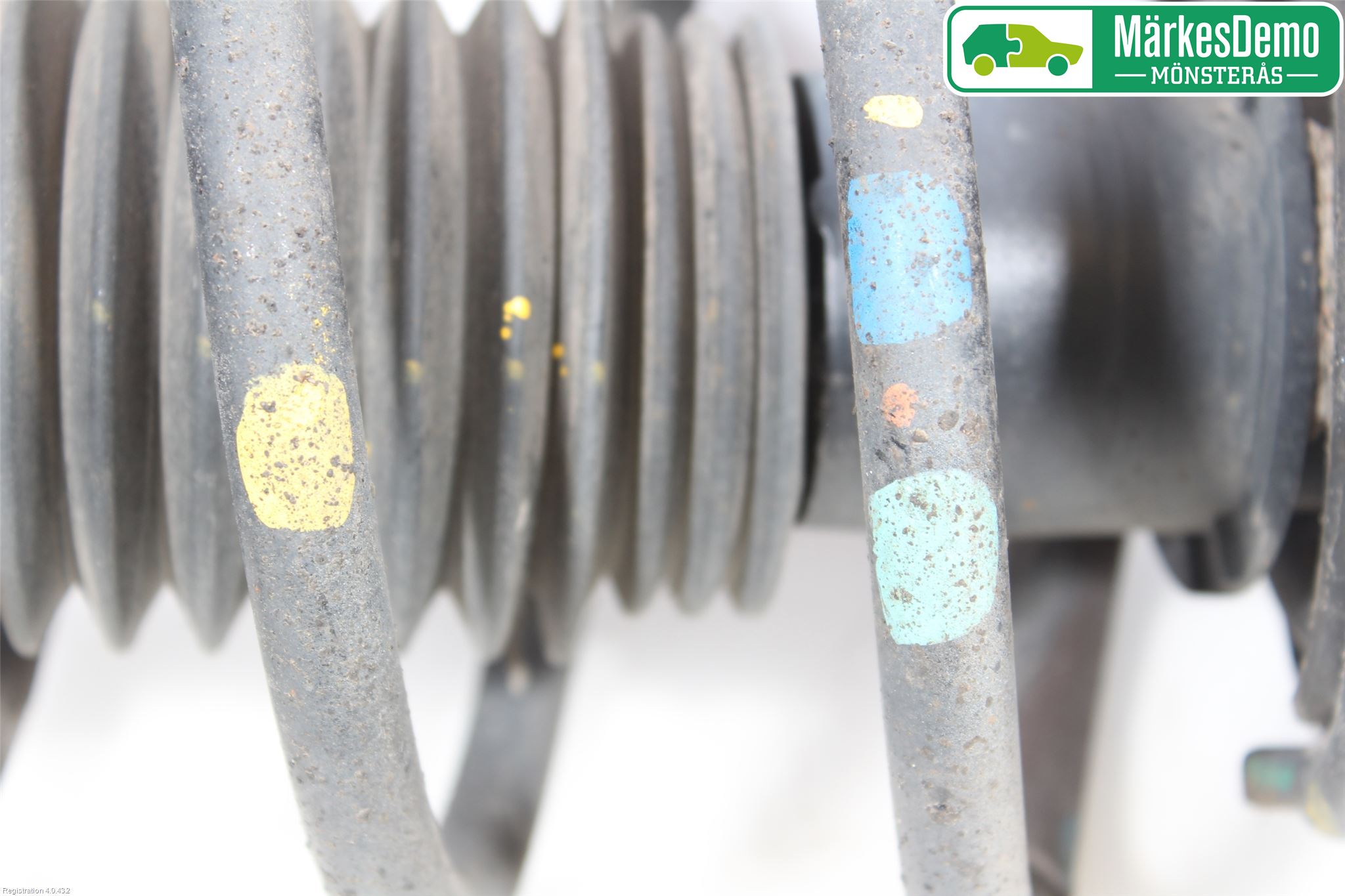 Kia CEED 12-18 Fjäderben Fram Höger