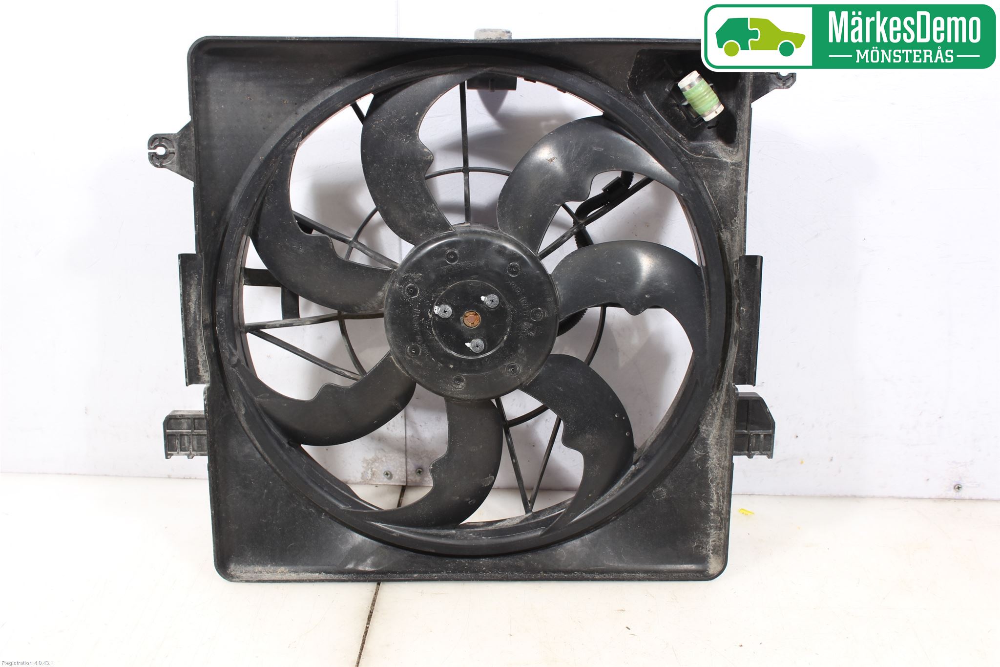 Hyundai i40 08-15 Kylfläkt El