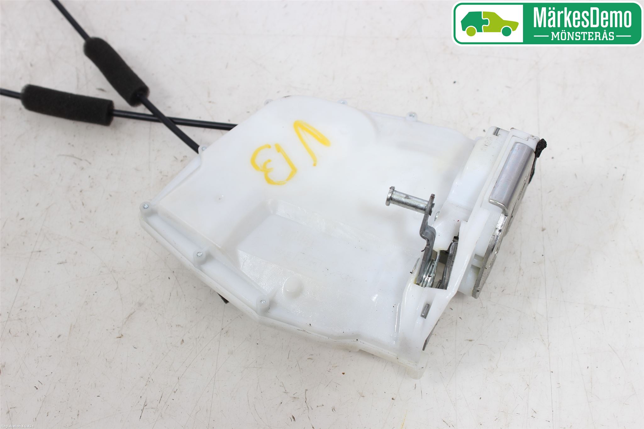 Suzuki SWIFT 11-16 Låskista-Dörrlås