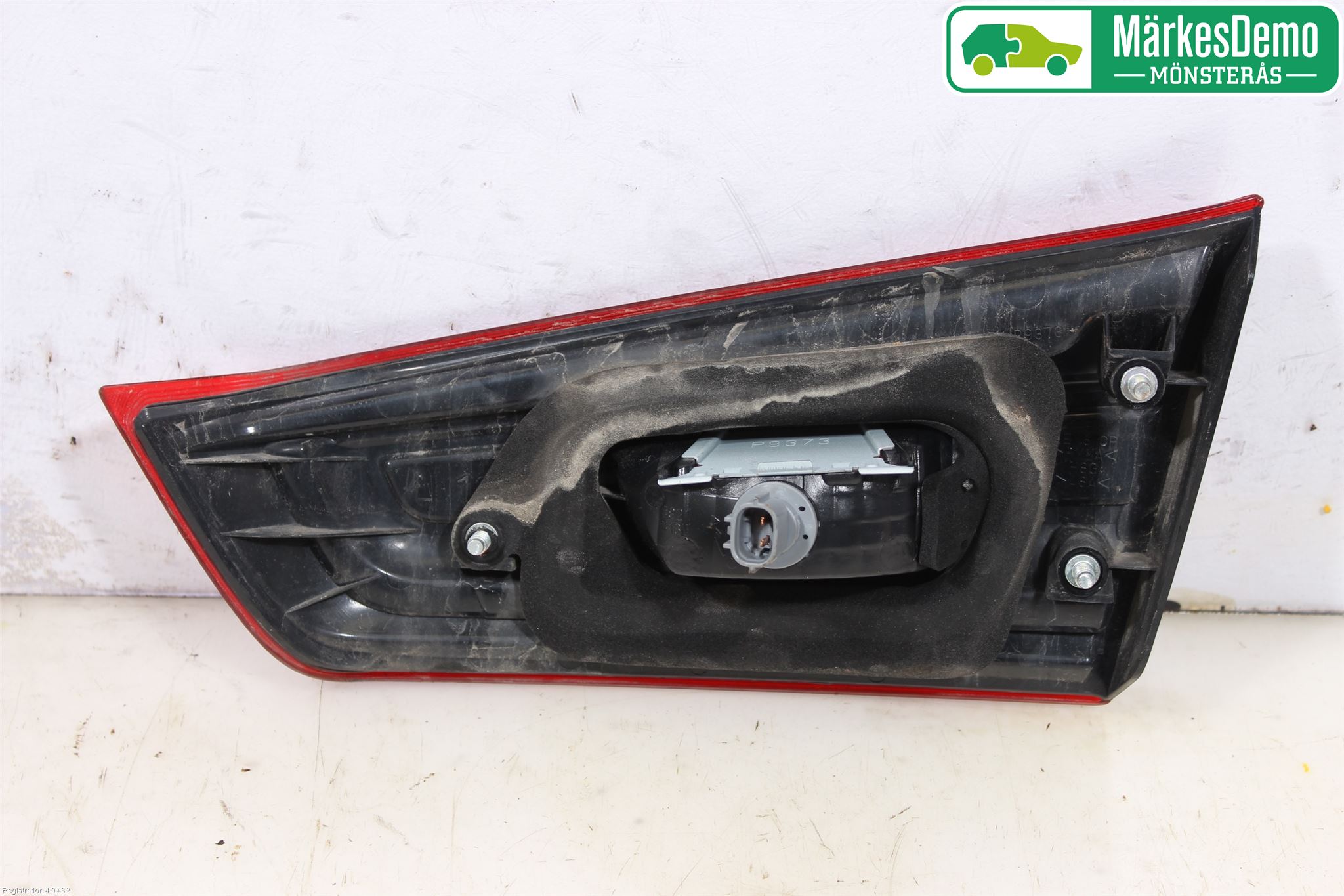 Mitsubishi ASX 10-22 Bakljus Lucka Vä