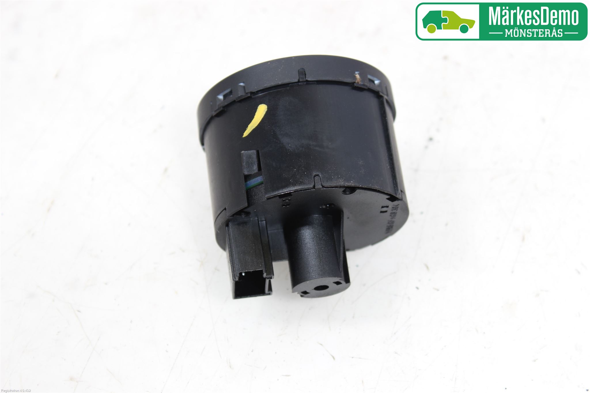 Volkswagen VW CADDY 11-15 Strömställare Ljus