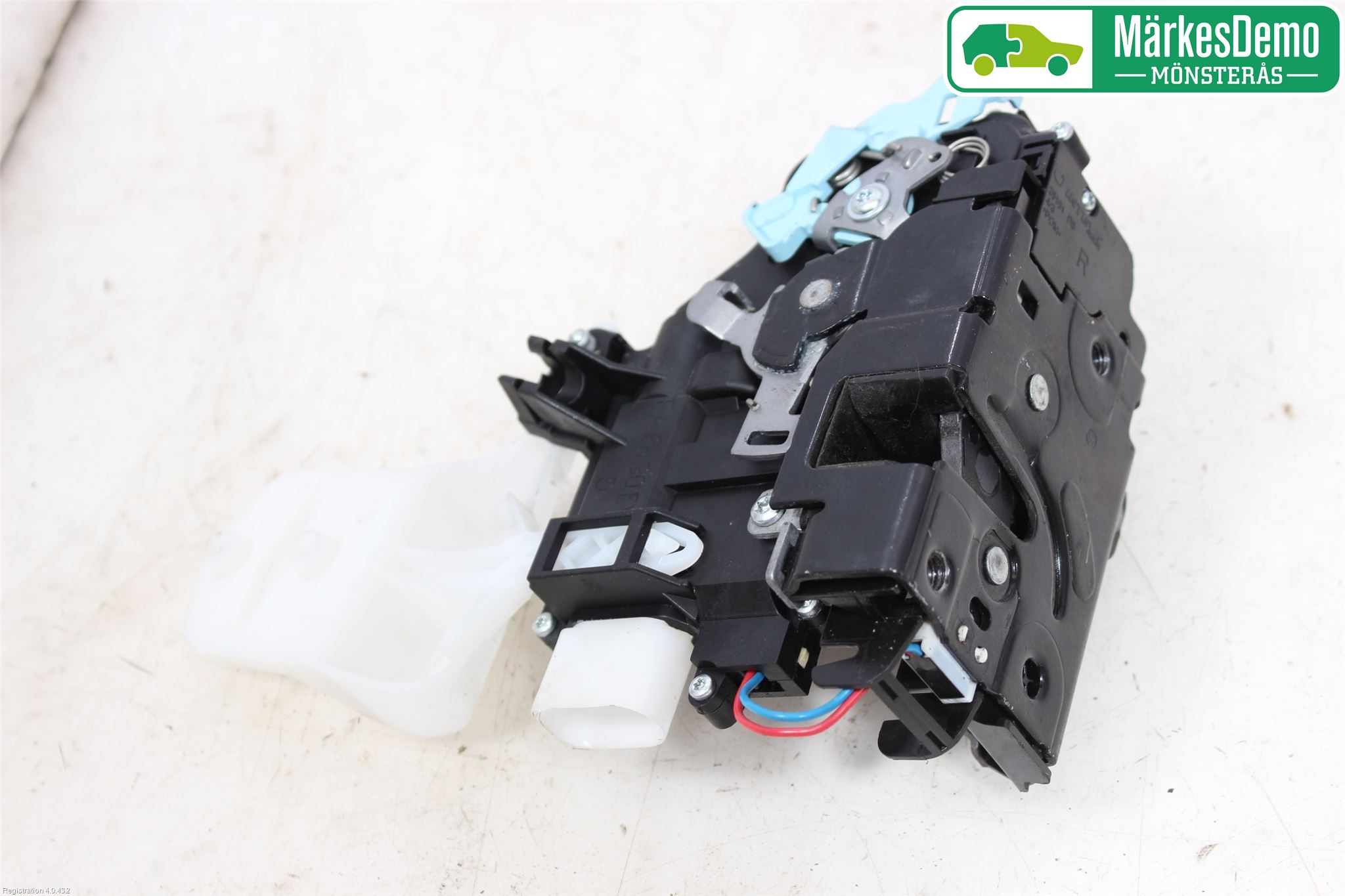 Volkswagen VW CADDY 11-15 Låskista-Dörrlås