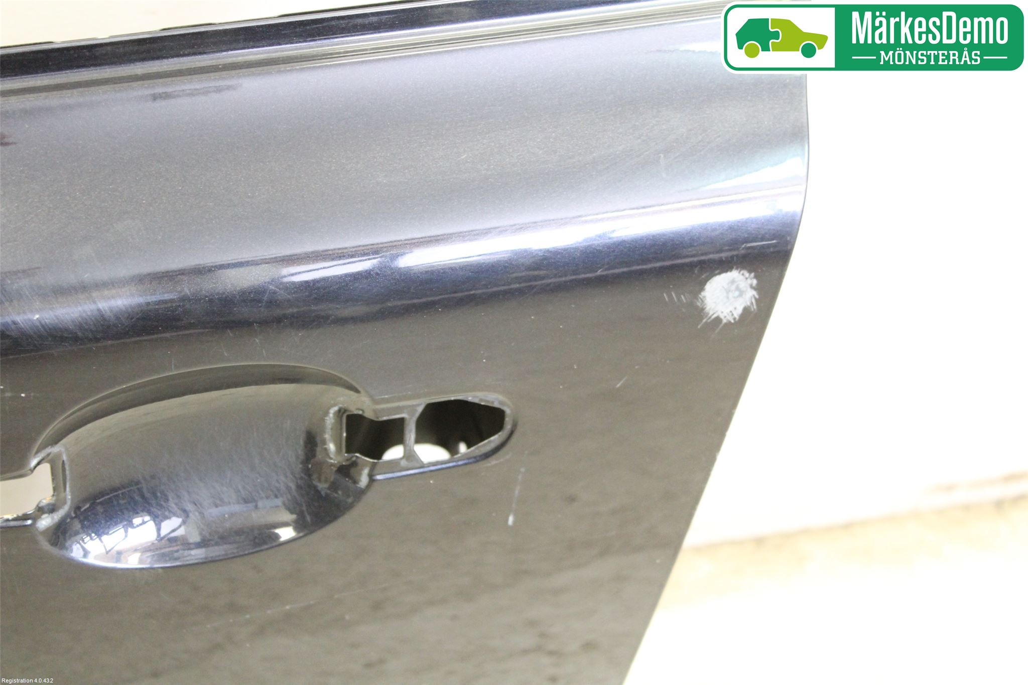 Volvo V70 08-13 Dörr Fram Vänster