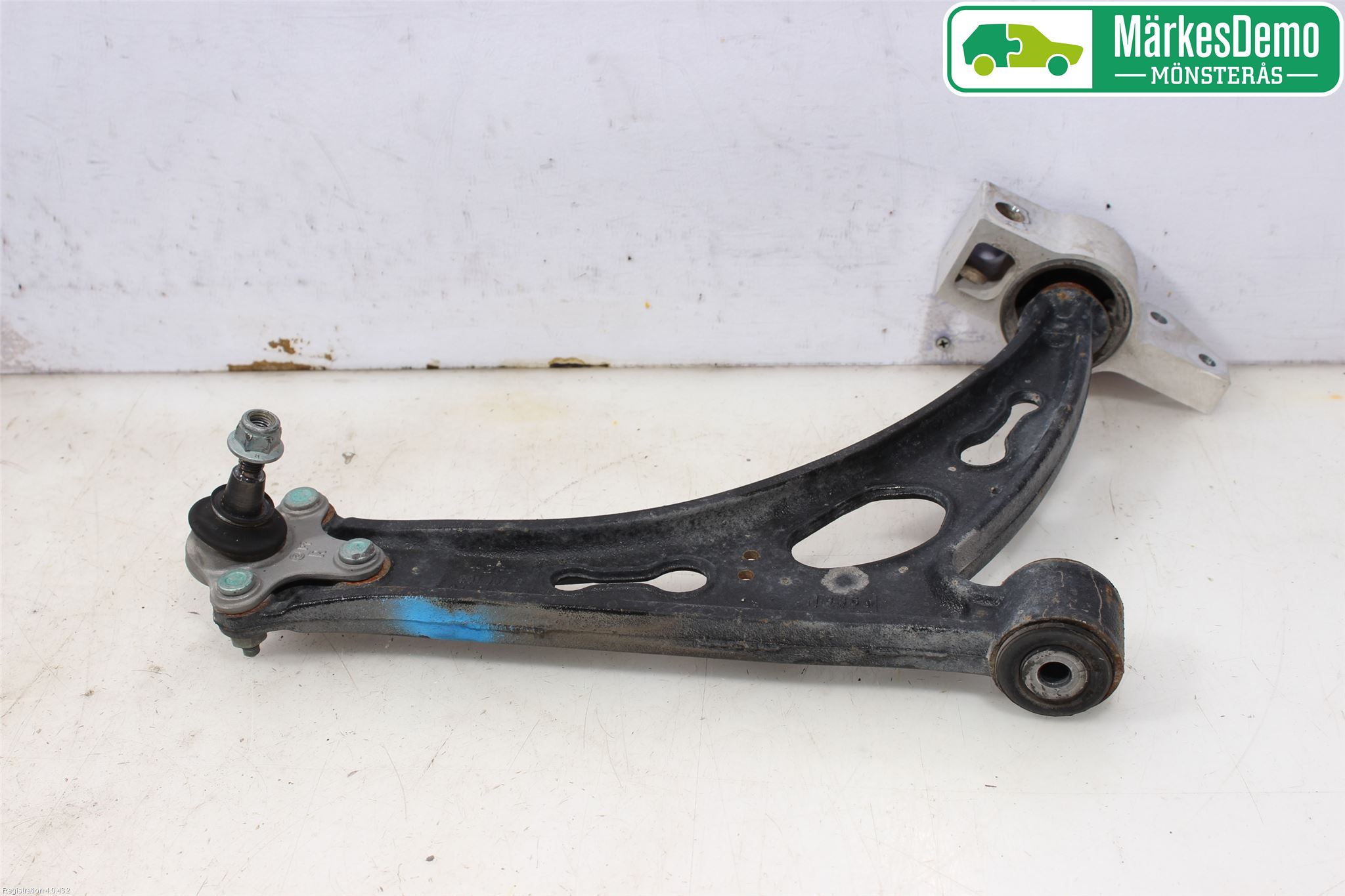 Skoda OCTAVIA (1Z) 05-13 Bärarm Fram Undre Hö