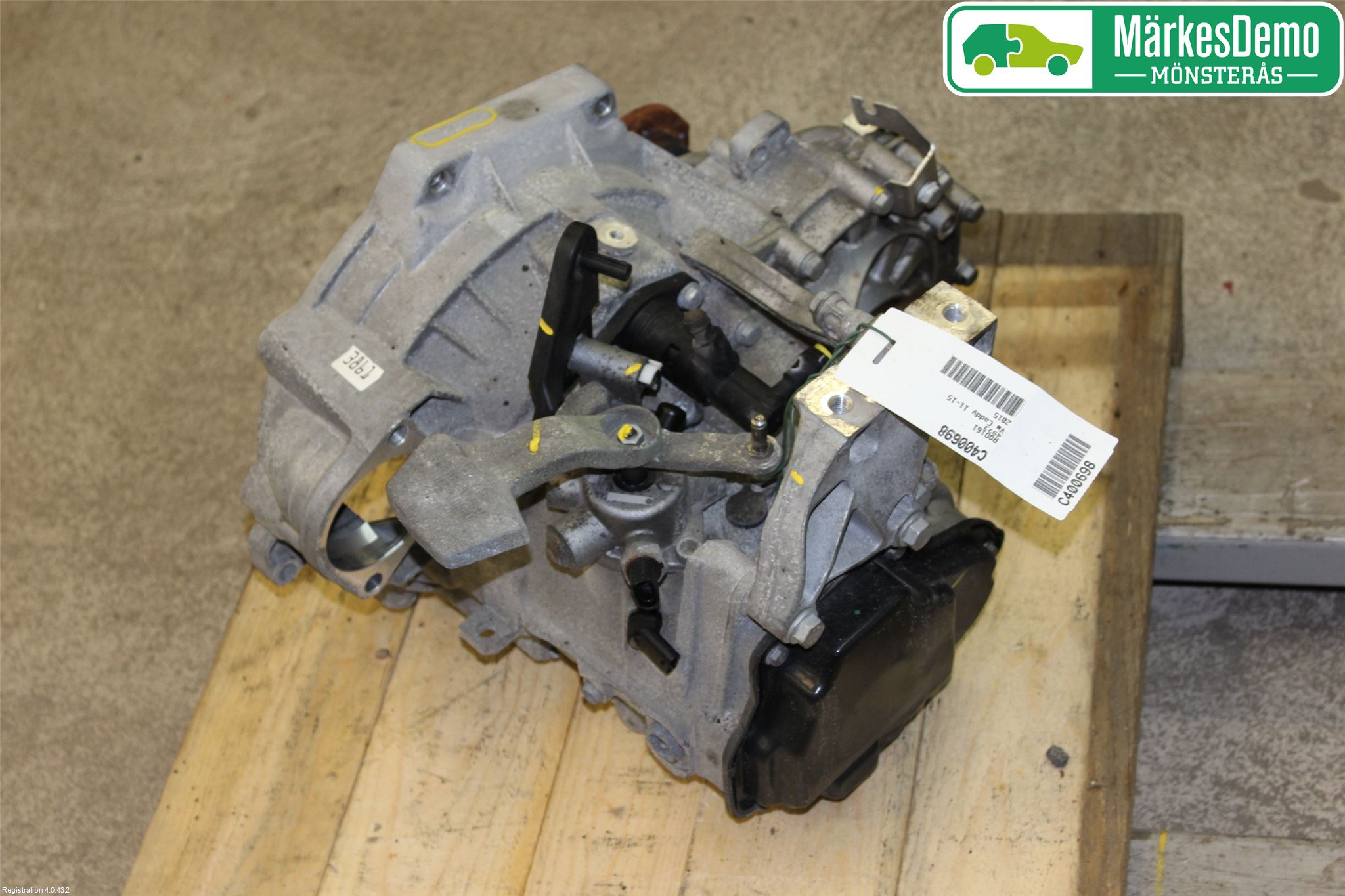 Volkswagen VW CADDY 11-15 Växellåda Man 5 Vxl