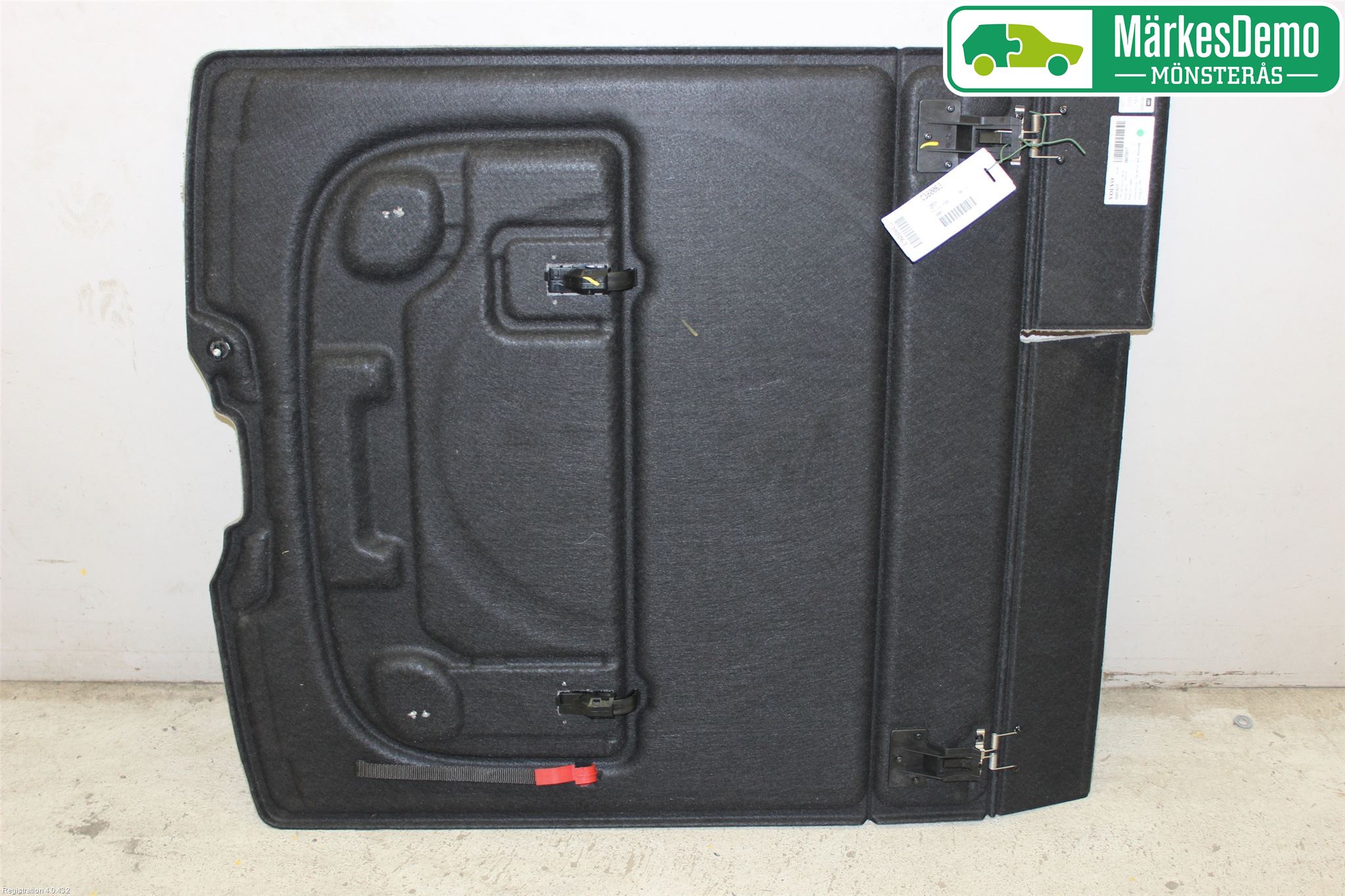 Volvo V50 08-12 Inrbagagerumklädsel-Golv